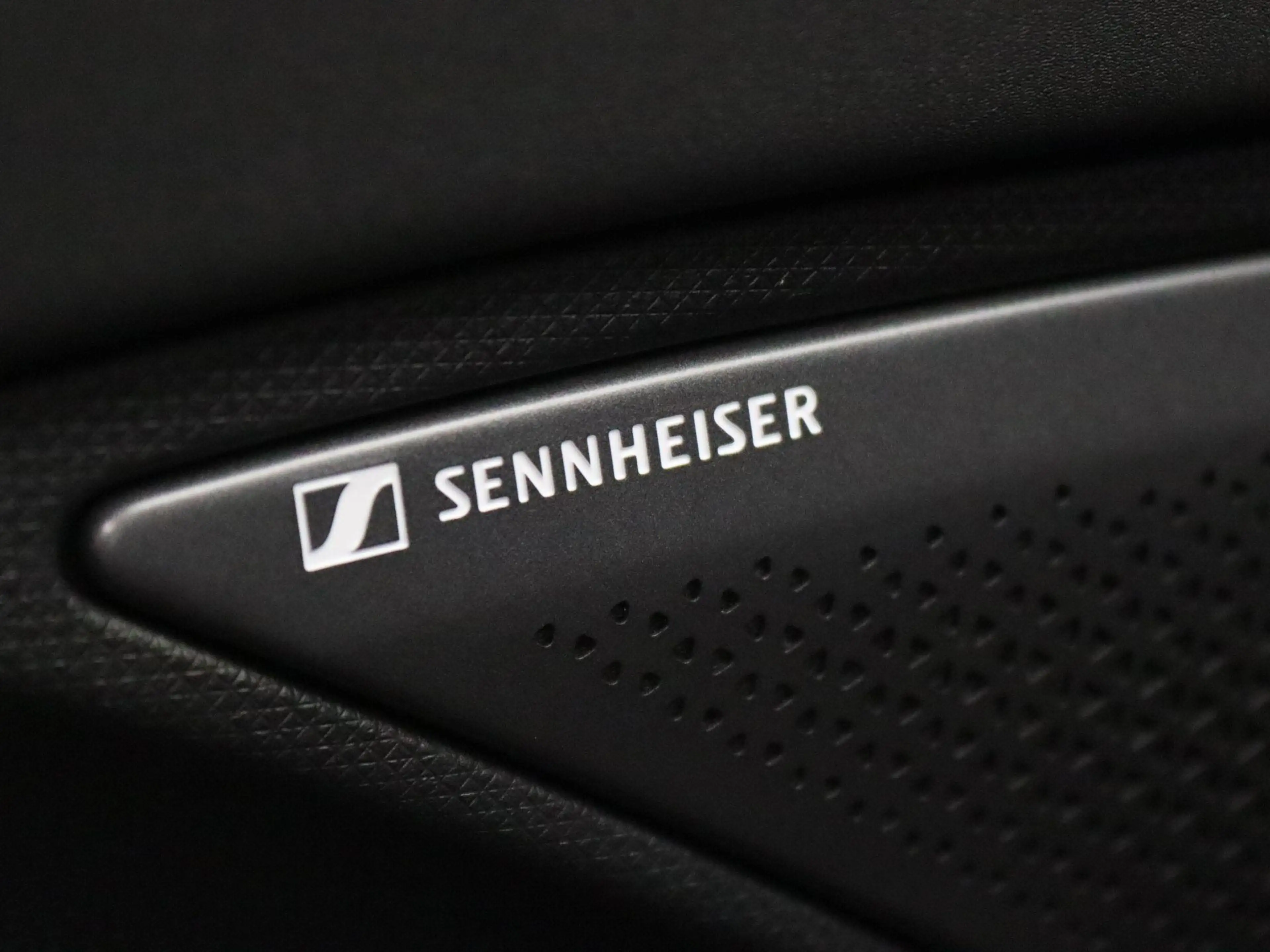 CUPRA Terramar 1.5 TSI e-Hybrid VZ Performance 272PK DSG Panorama — photo 42