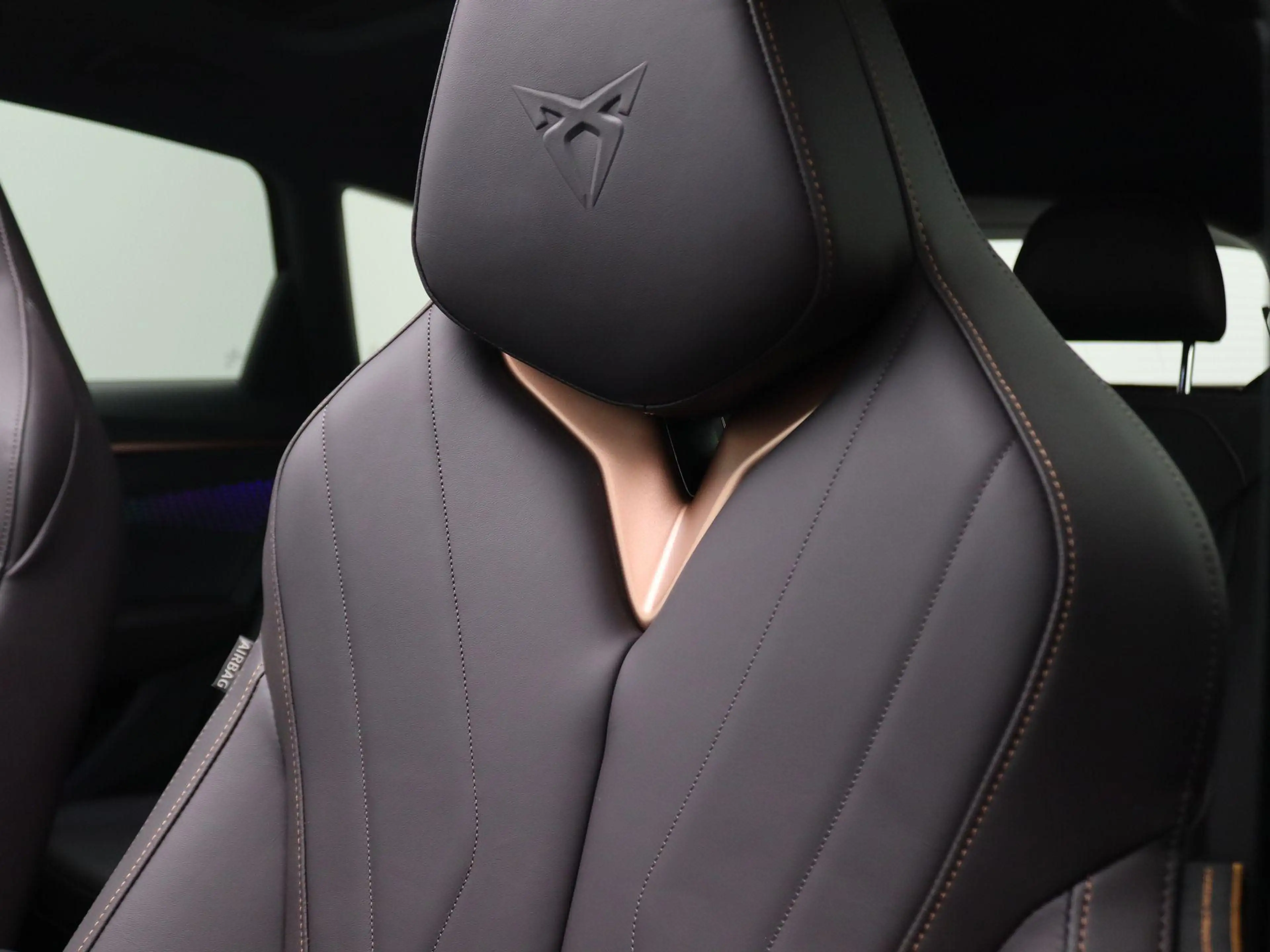 CUPRA Terramar 1.5 TSI e-Hybrid VZ Performance 272PK DSG Panorama — photo 46
