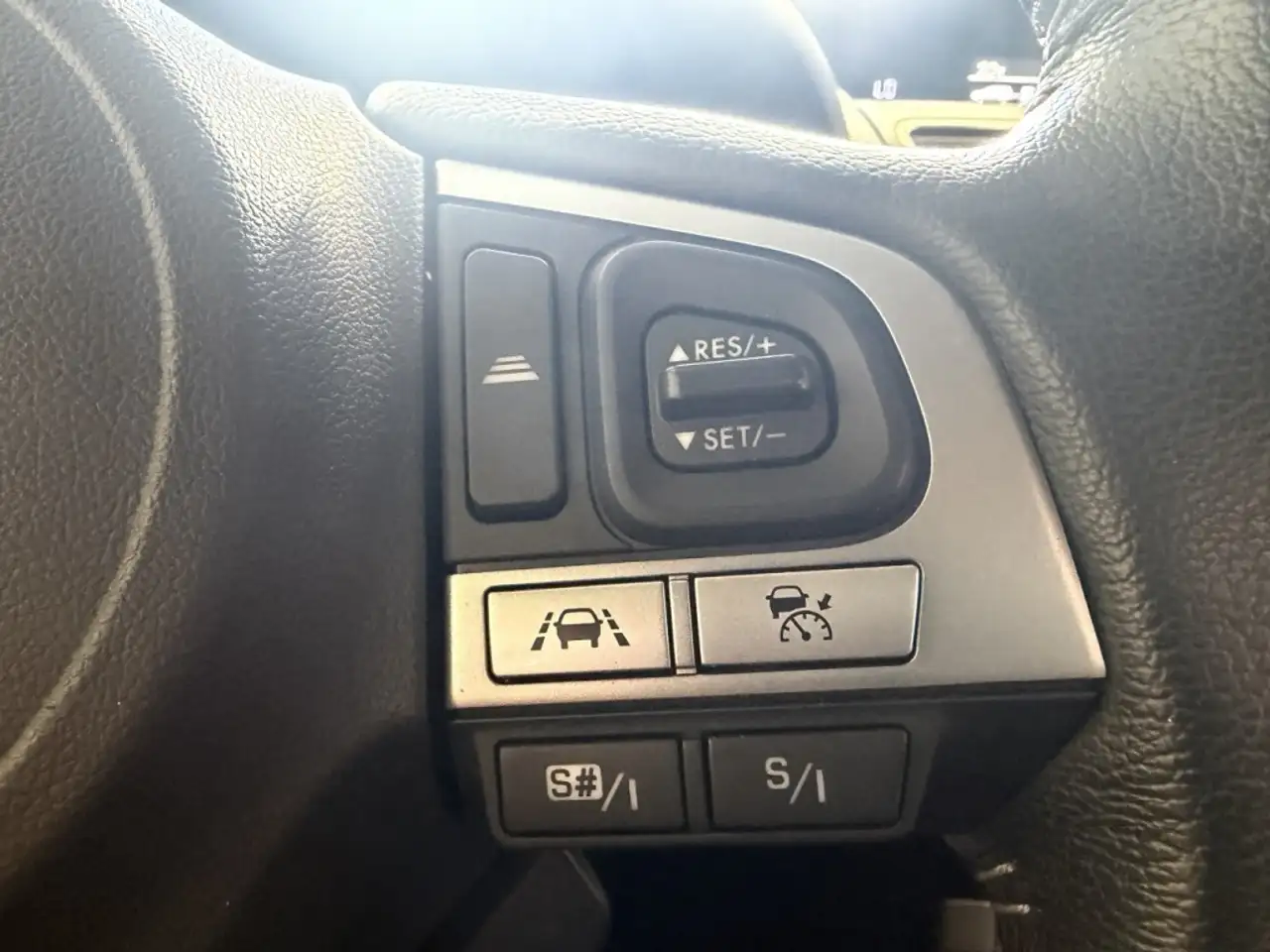 Subaru Forester снимка Subaru Forester