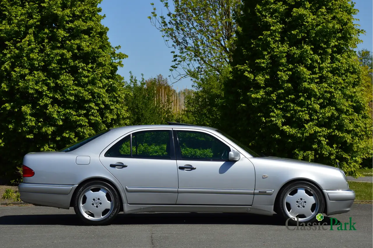 Mercedes-Benz E50 AMG, foto 6