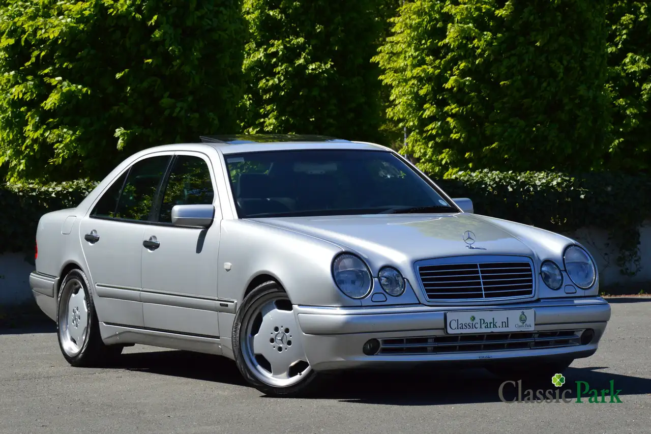 Mercedes-Benz E50 AMG, foto 7