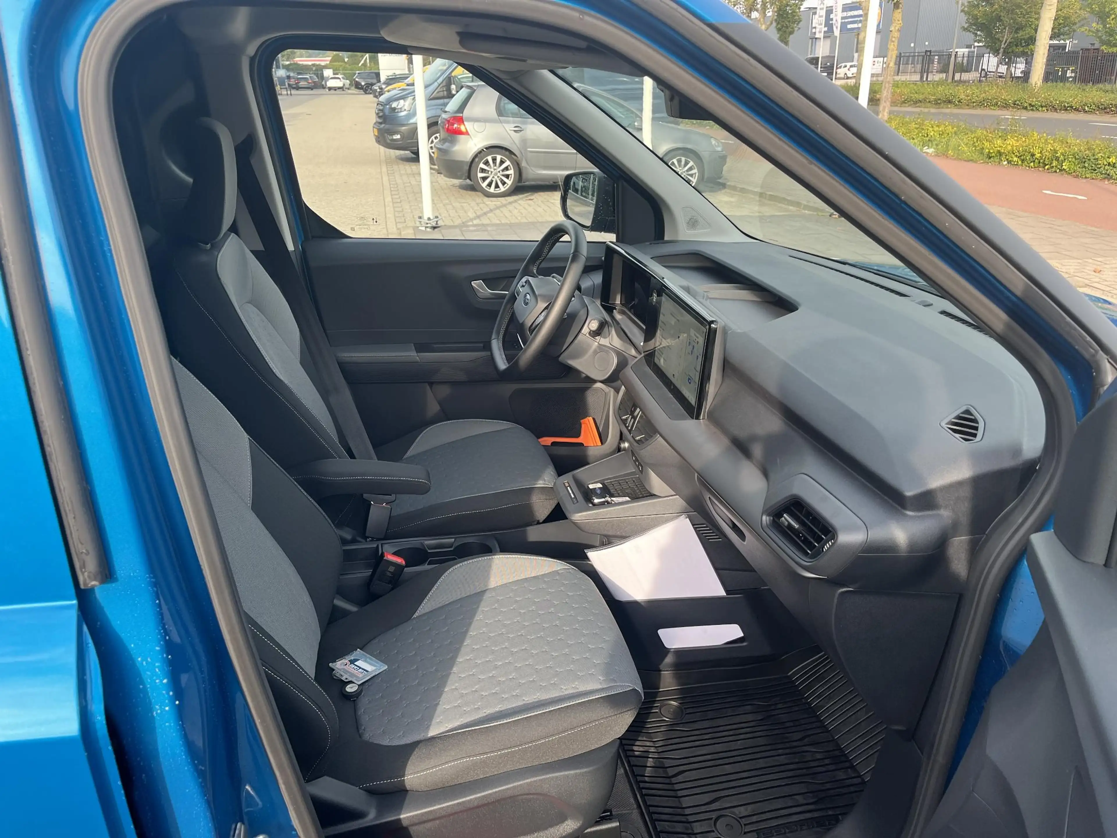 Ford E-Transit Cour. Limited 44 kWh | Adaptive Cruise Ctrl. | Tre — photo 10
