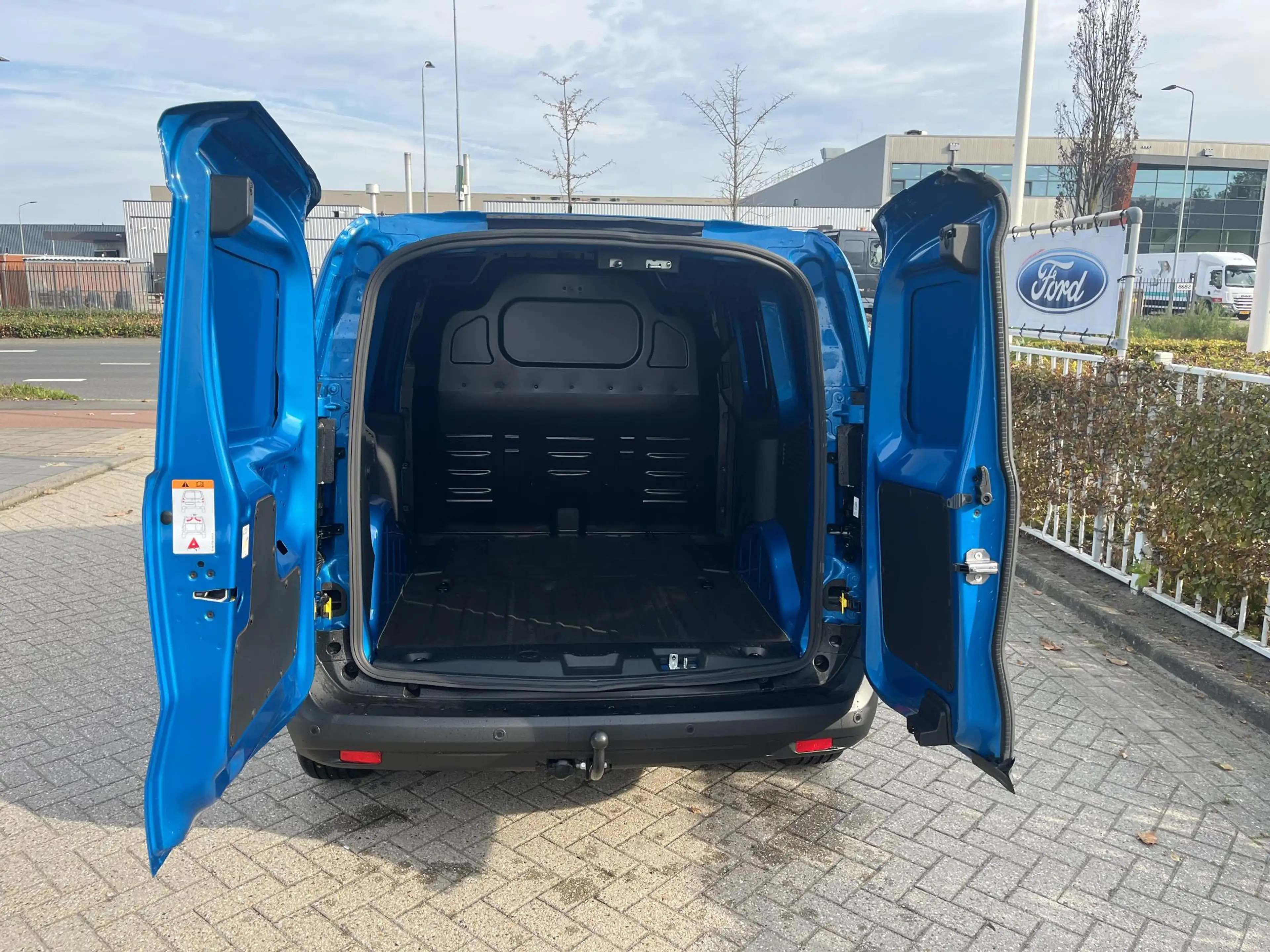 Ford E-Transit Cour. Limited 44 kWh | Adaptive Cruise Ctrl. | Tre — photo 12