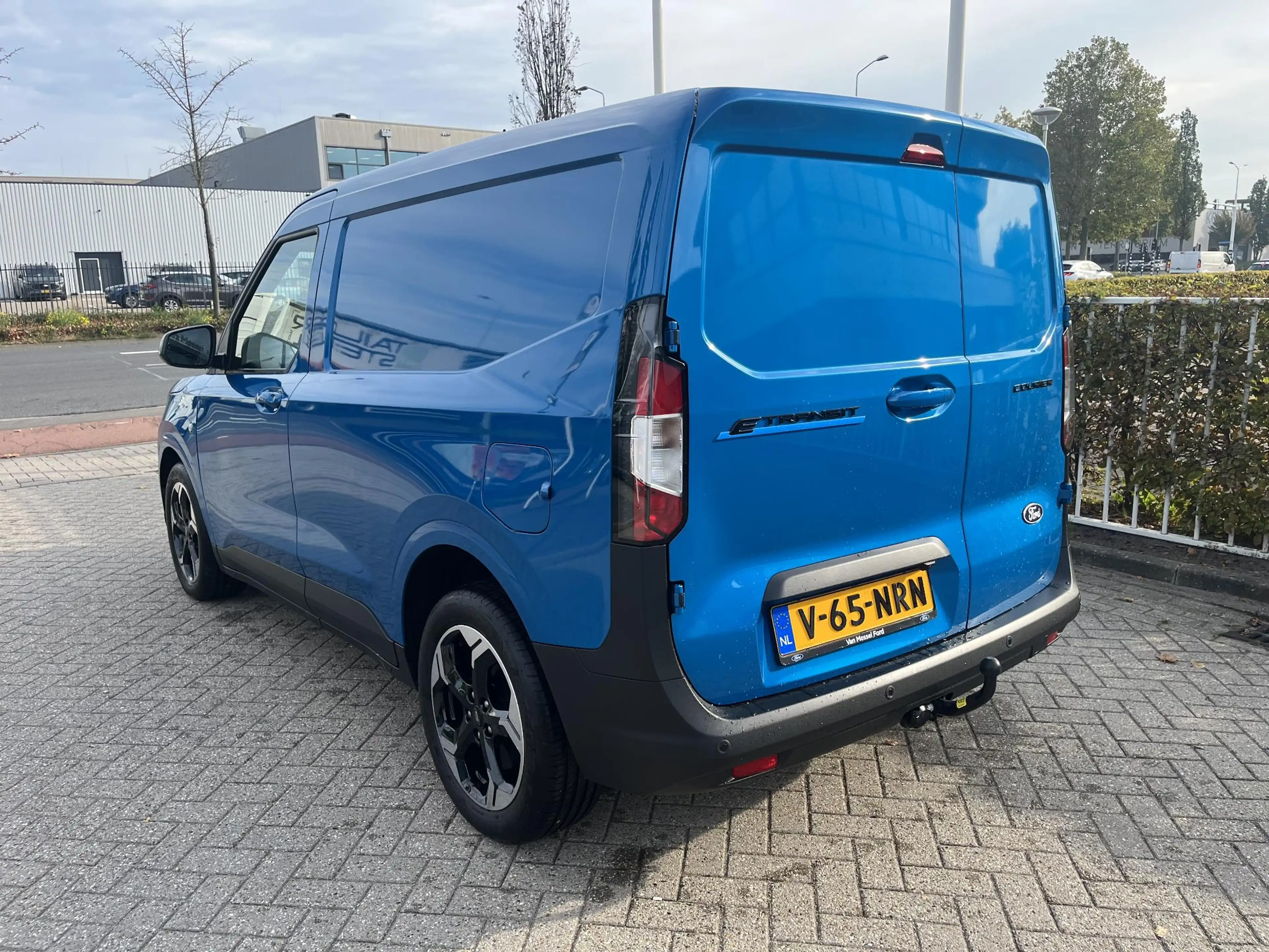 Ford E-Transit Cour. Limited 44 kWh | Adaptive Cruise Ctrl. | Tre — photo 5