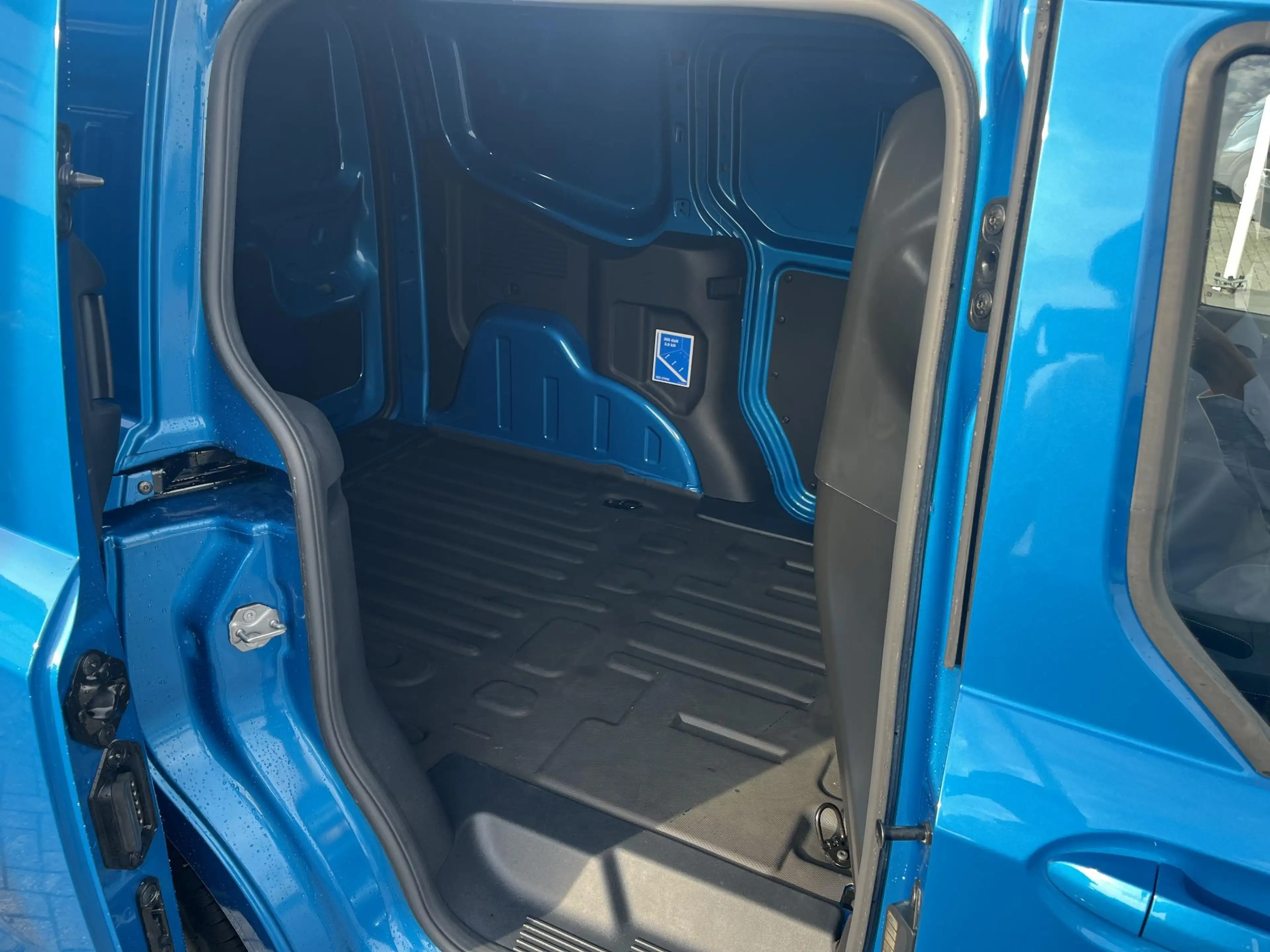 Ford E-Transit Cour. Limited 44 kWh | Adaptive Cruise Ctrl. | Tre — photo 11