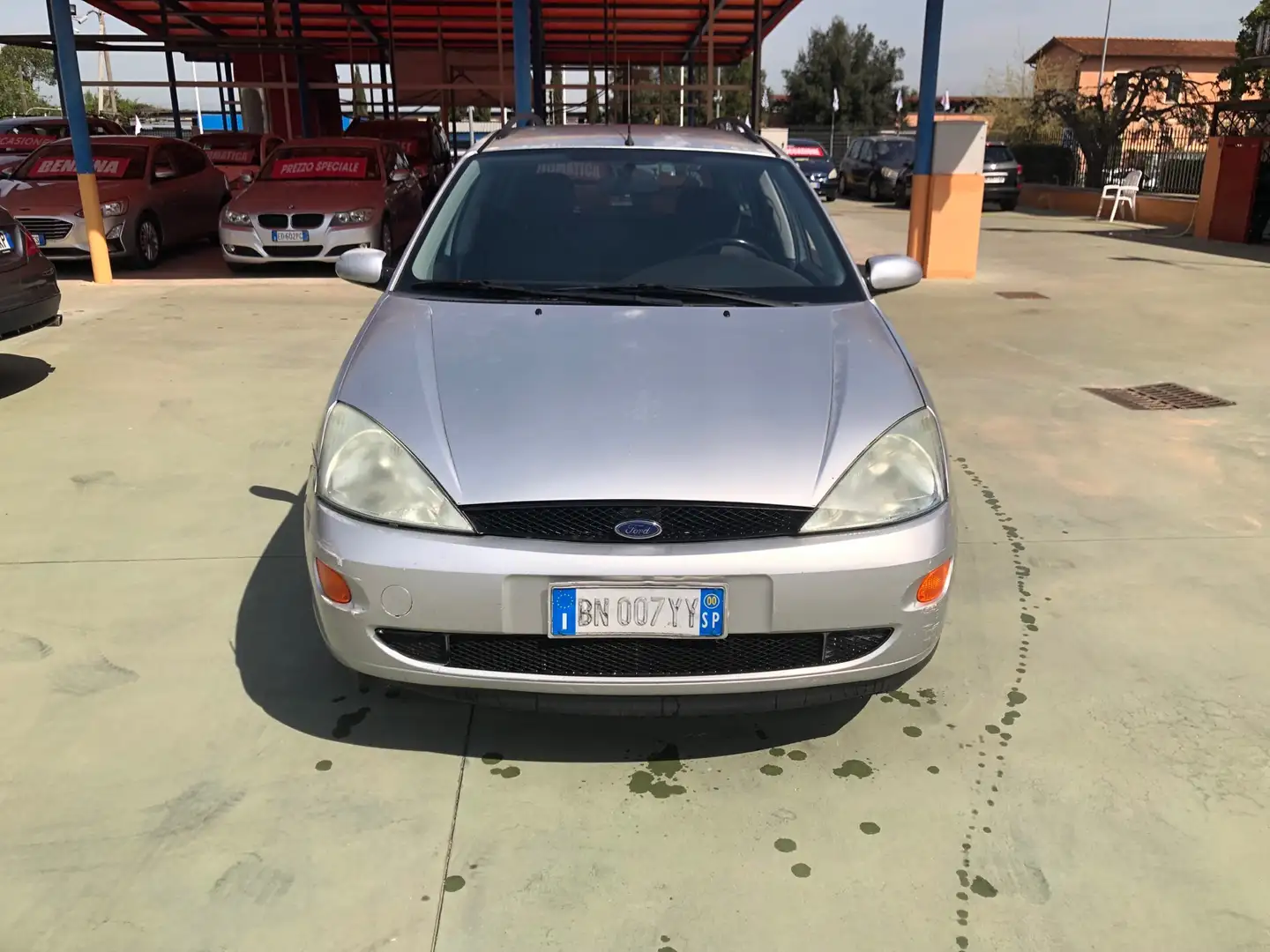 Ford Focus 5p 1.6i 16v Ambiente Silber - 2