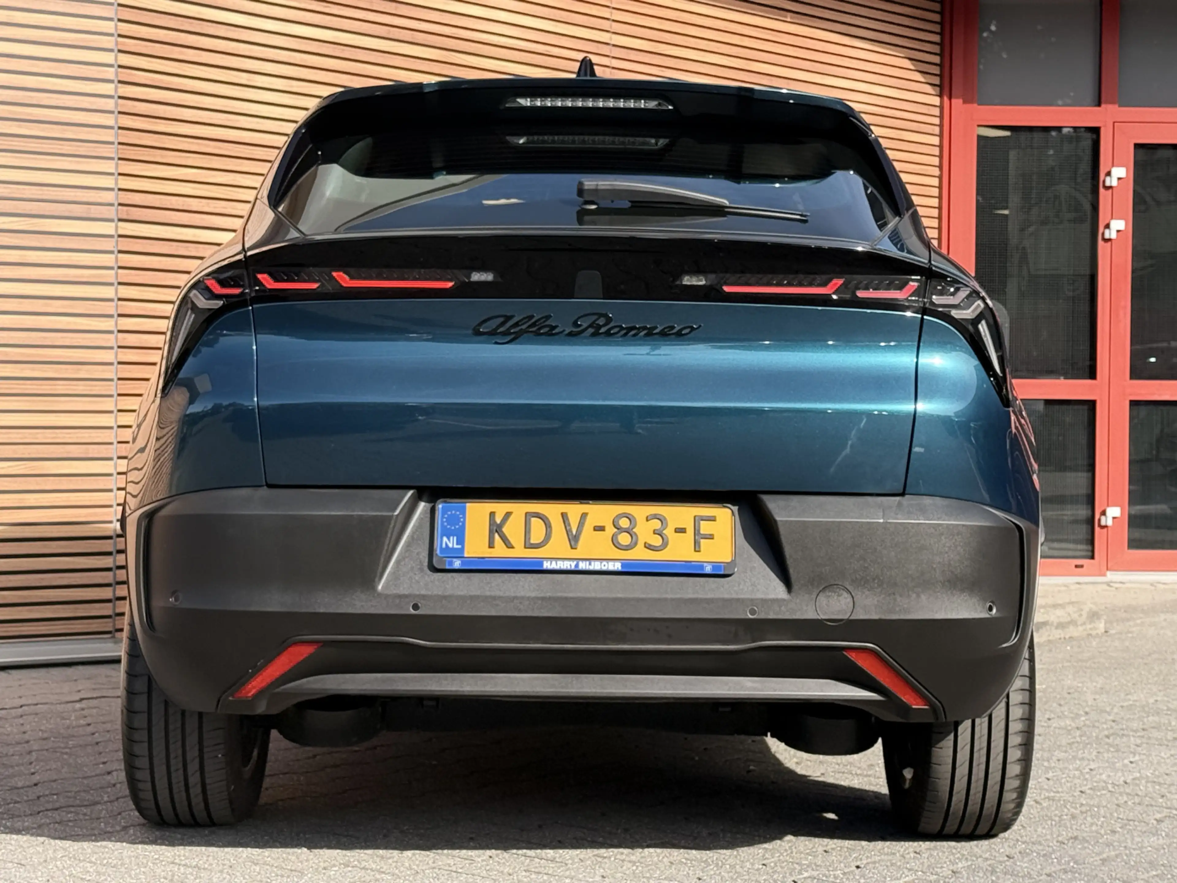 Alfa Romeo Junior Elettrica 54 kWh Navi / Carplay / Adapt. Cruise / — photo 15