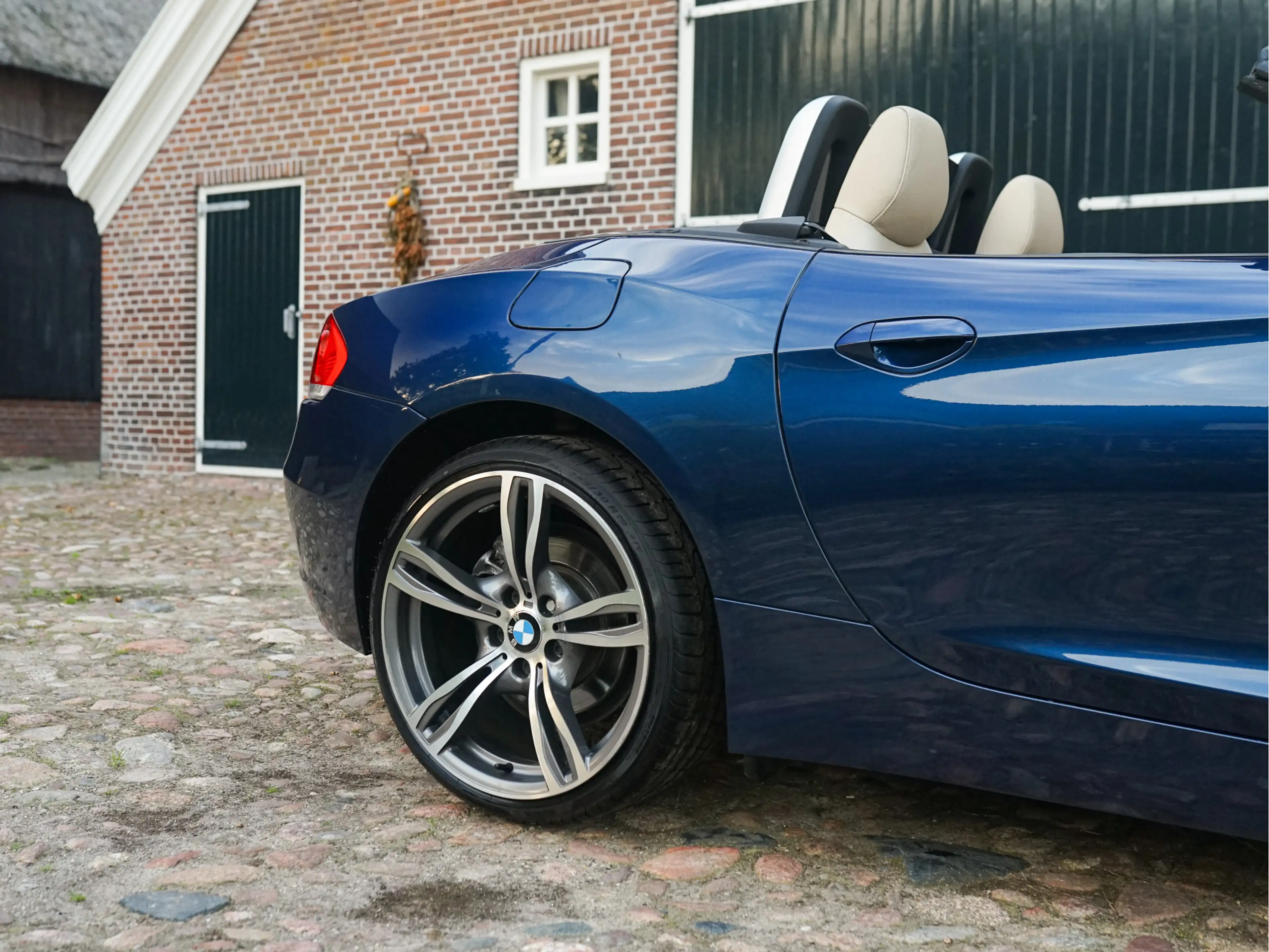 BMW Z4 [E89] sDrive23i Aut. l Navi l 19" l Leder l Climat — photo 15