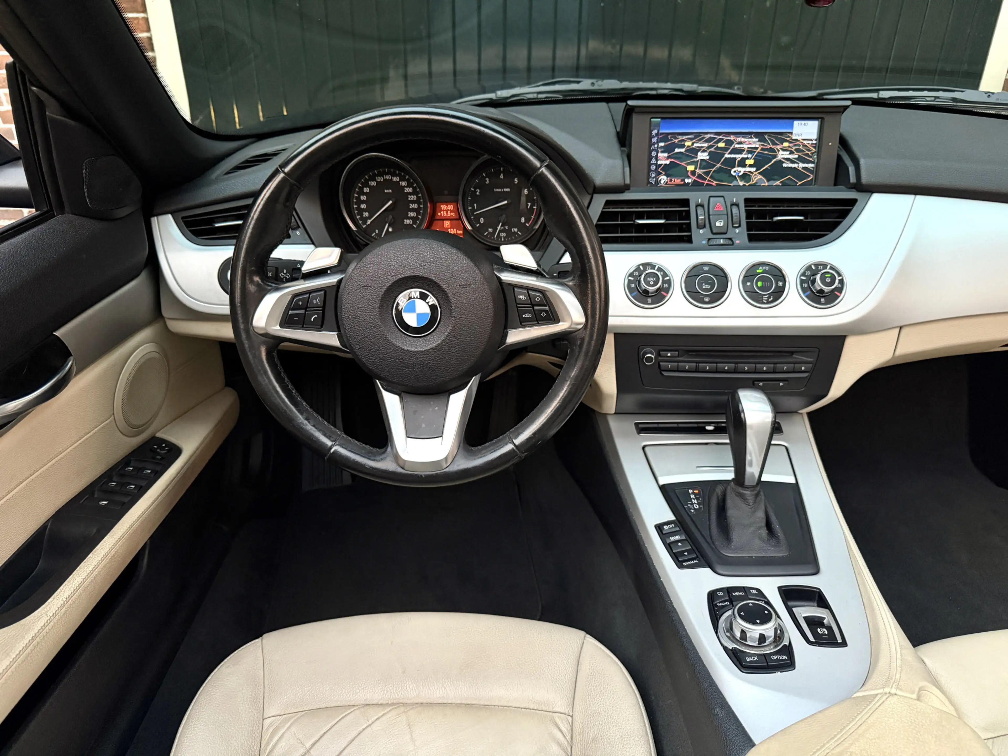 BMW Z4 [E89] sDrive23i Aut. l Navi l 19" l Leder l Climat — photo 7