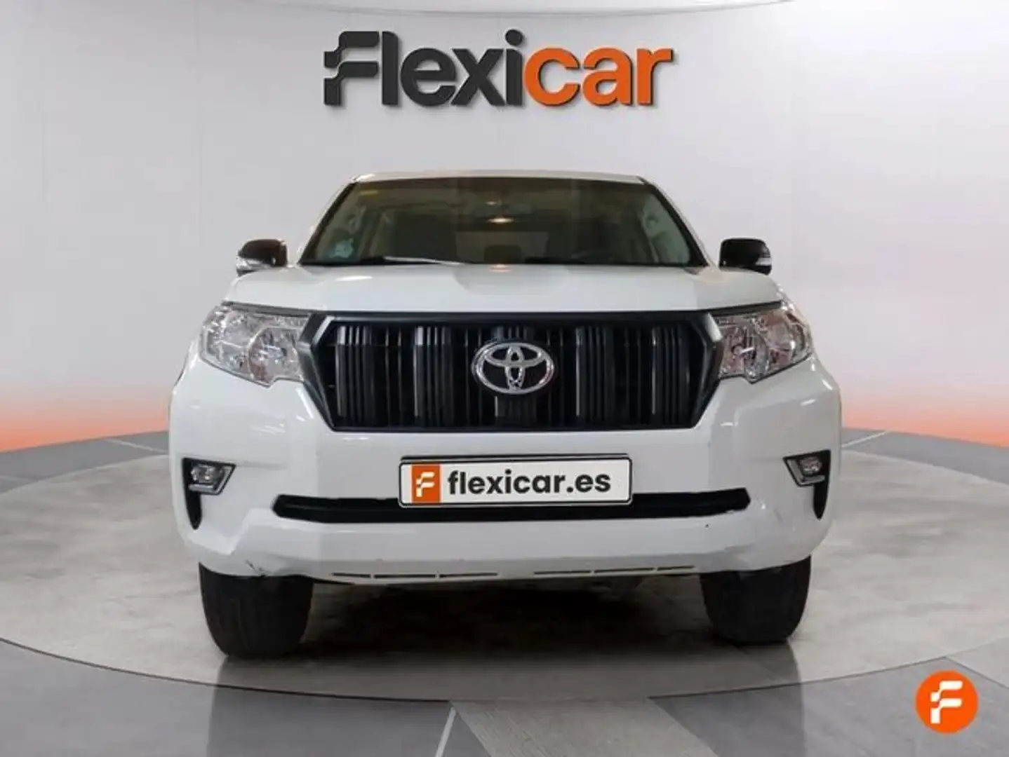 Toyota Land Cruiser 2.8 D-4D GX Білий - 2