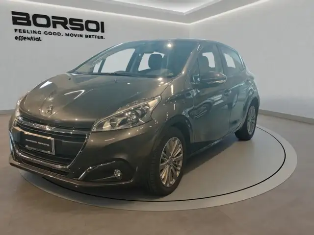 Peugeot 208 PureTech 82 5 porte Allure