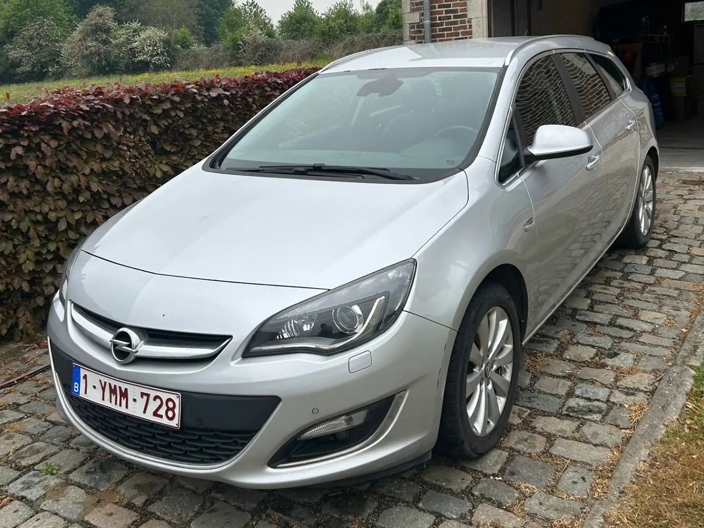 Opel Astra Astra 1.6 CDTI ecoFLEX Sports Tourer Start/Stop Zilver - 1