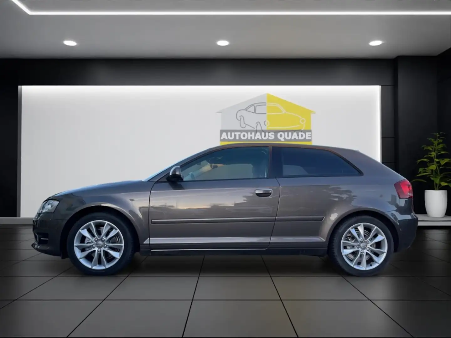 Audi A3 2.0 TDI Ambition Xenon Klimaautom SHZ Temp PDC GA Grau - 2