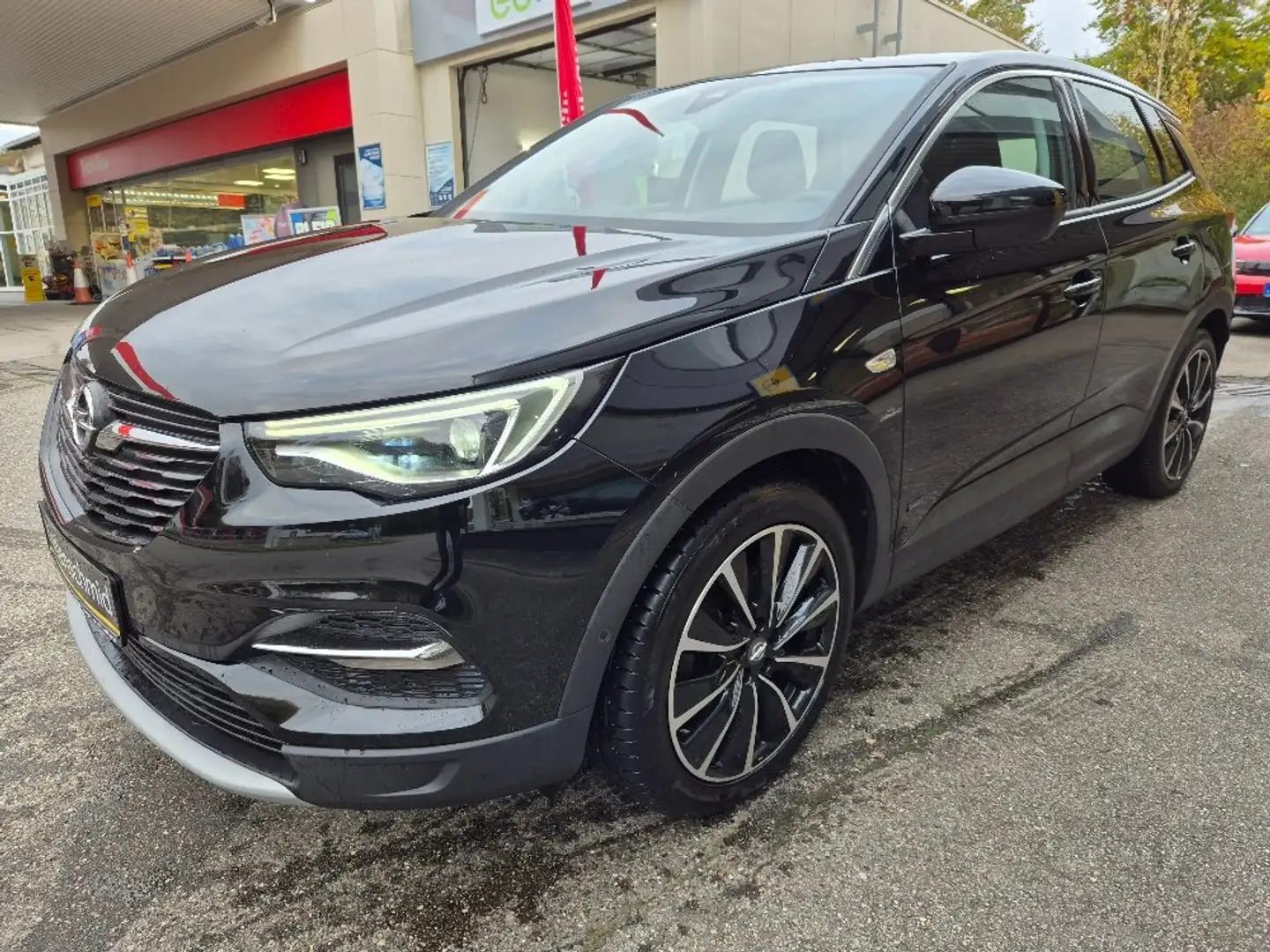 Opel Grandland X ALLRAD - Hybrid4 1.6 DI  300 PS Systemleistung Schwarz - 1
