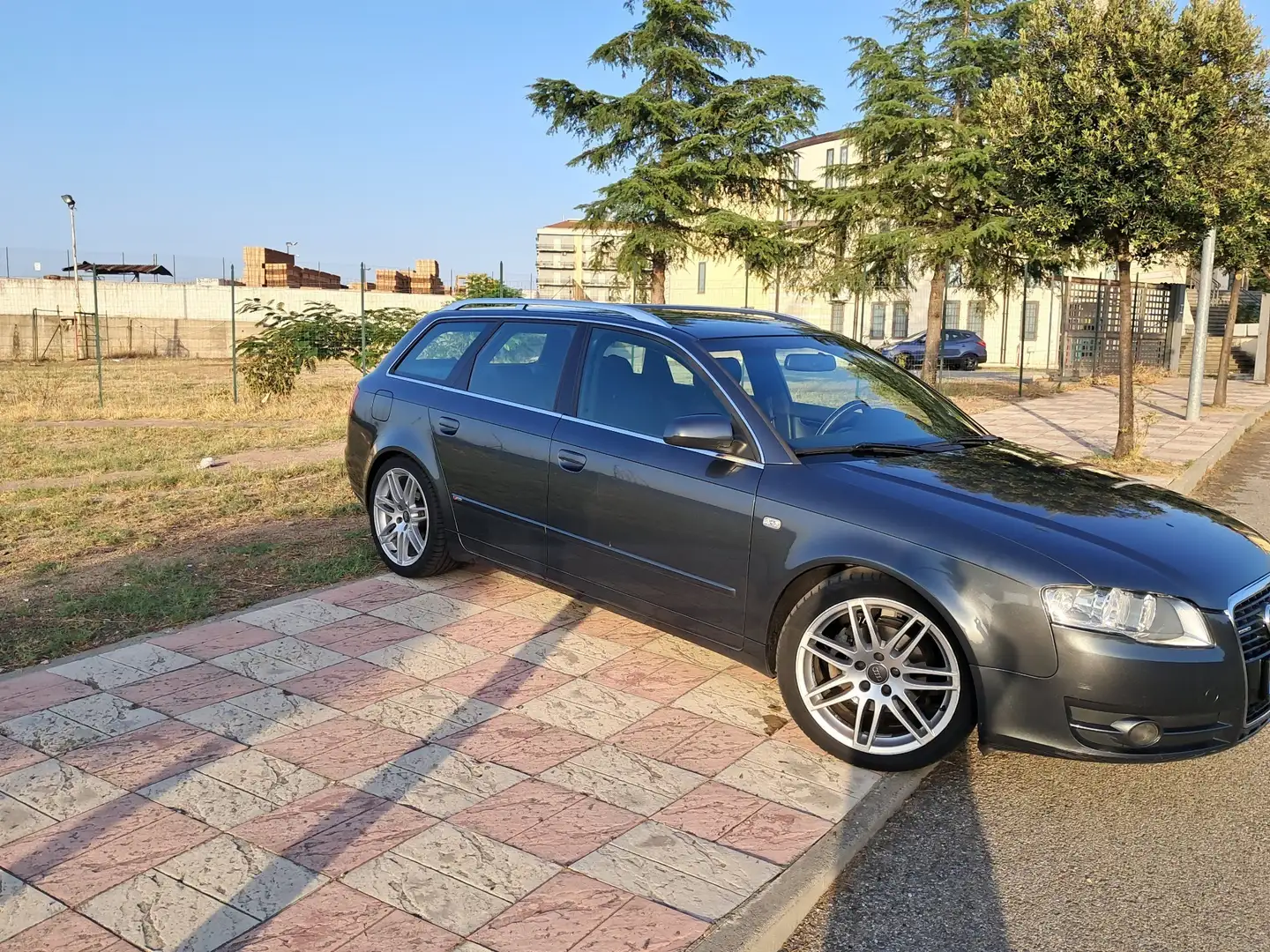 Audi A4 Avant 2.0 tdi Top Plus fap - 2