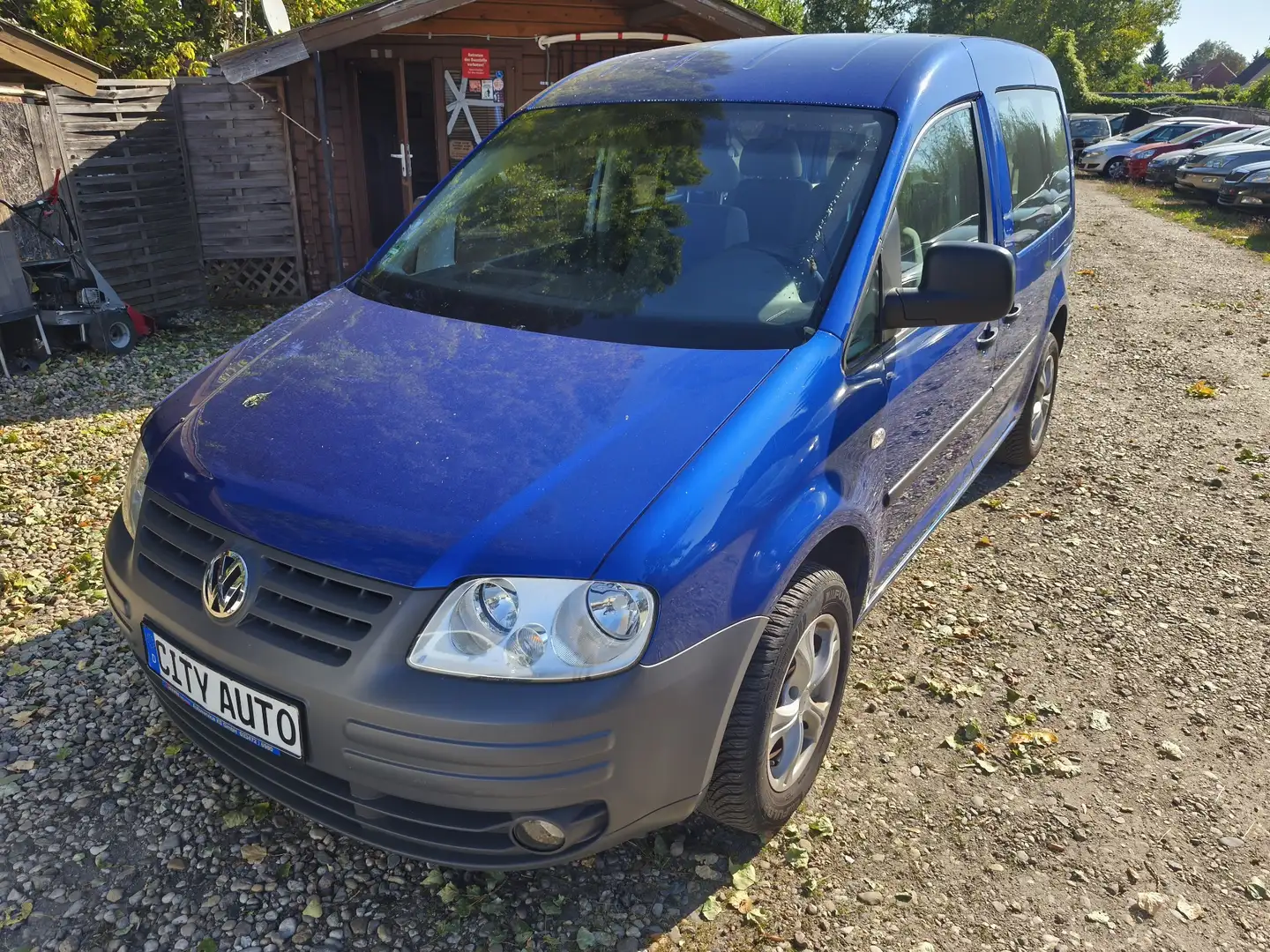 Volkswagen Caddy Life Blau - 1