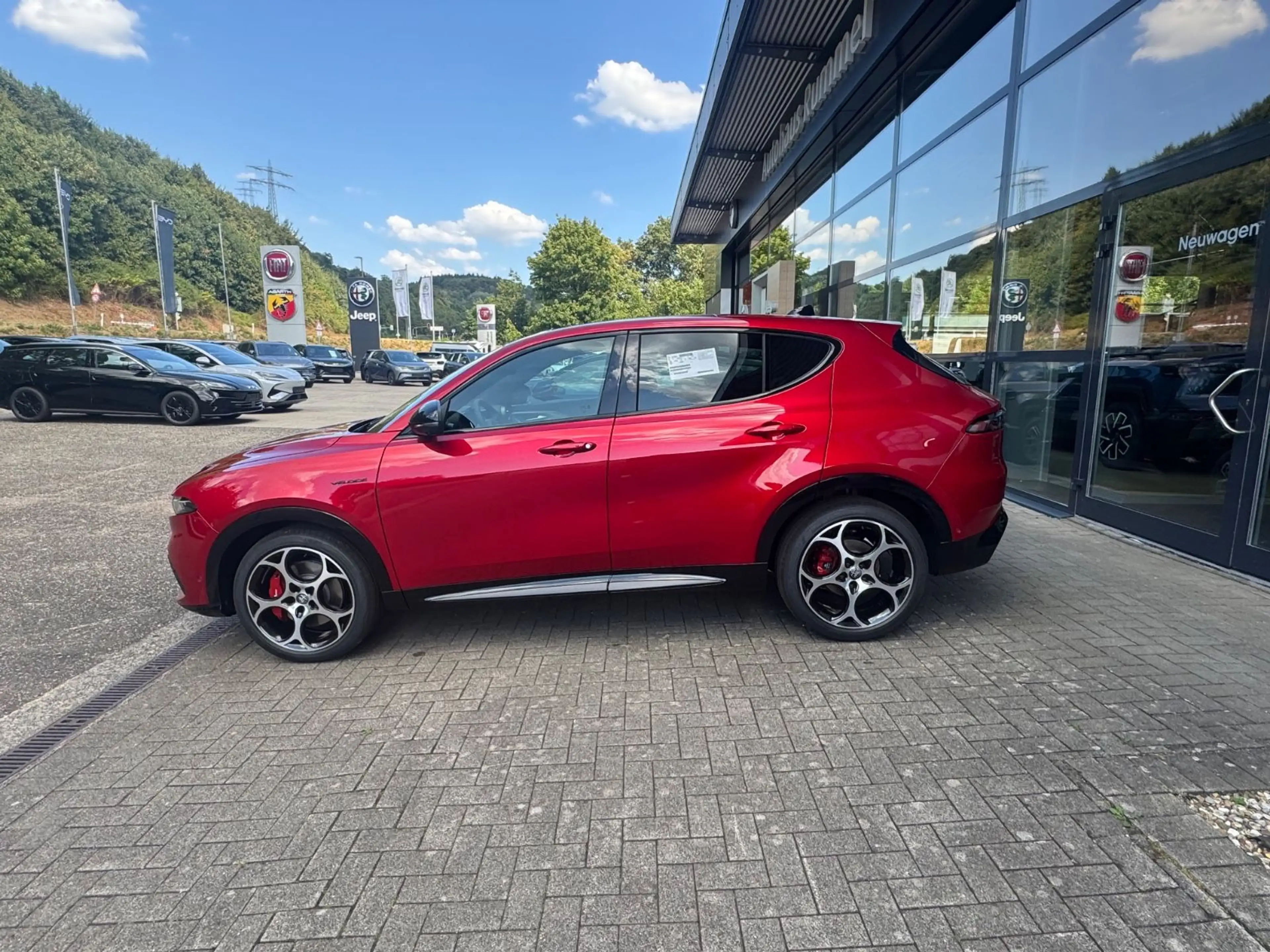 Alfa Romeo Tonale Ibrida VELOCE Ibrida 175 — photo 8