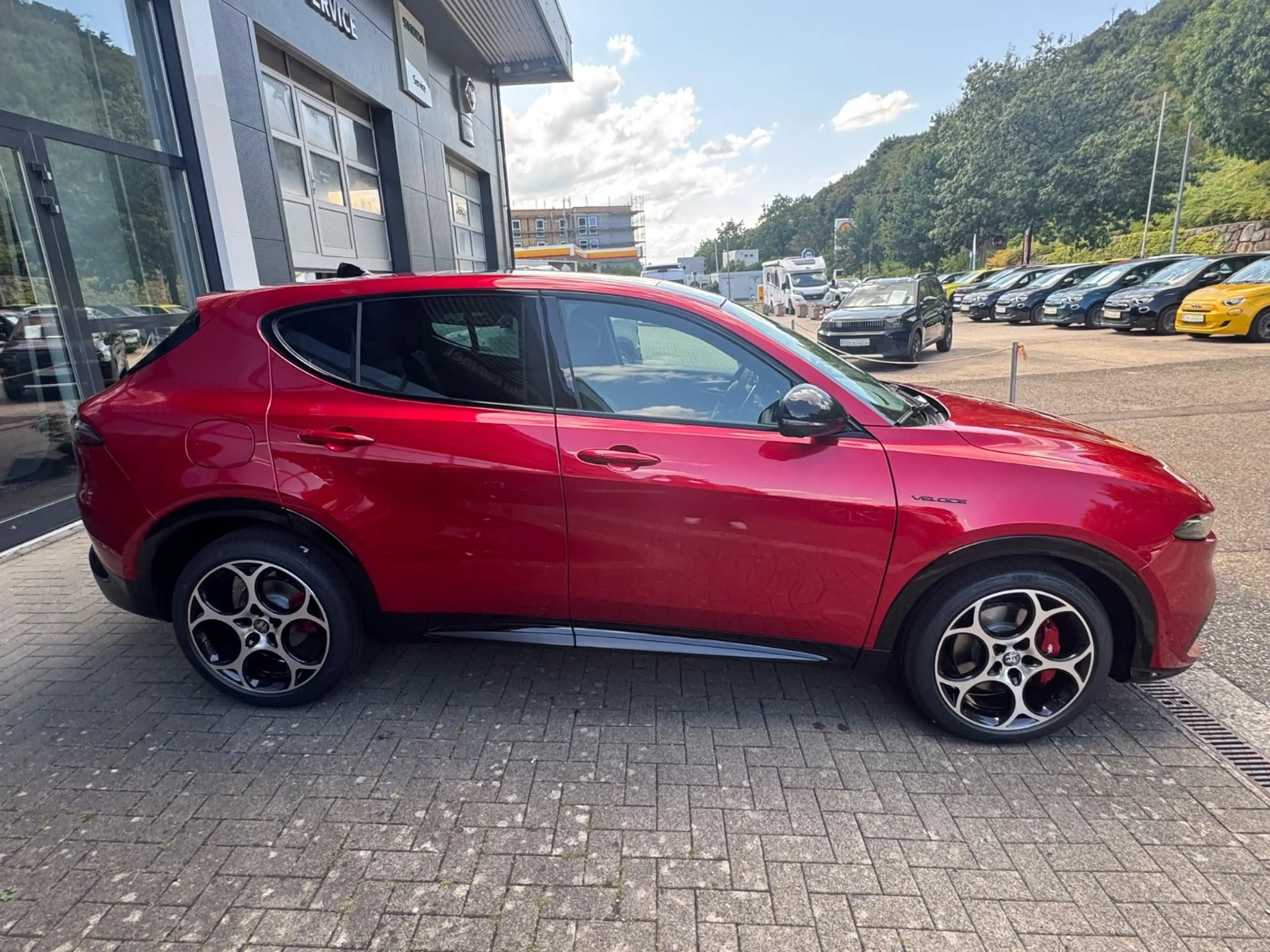 Alfa Romeo Tonale Ibrida VELOCE Ibrida 175 — photo 4