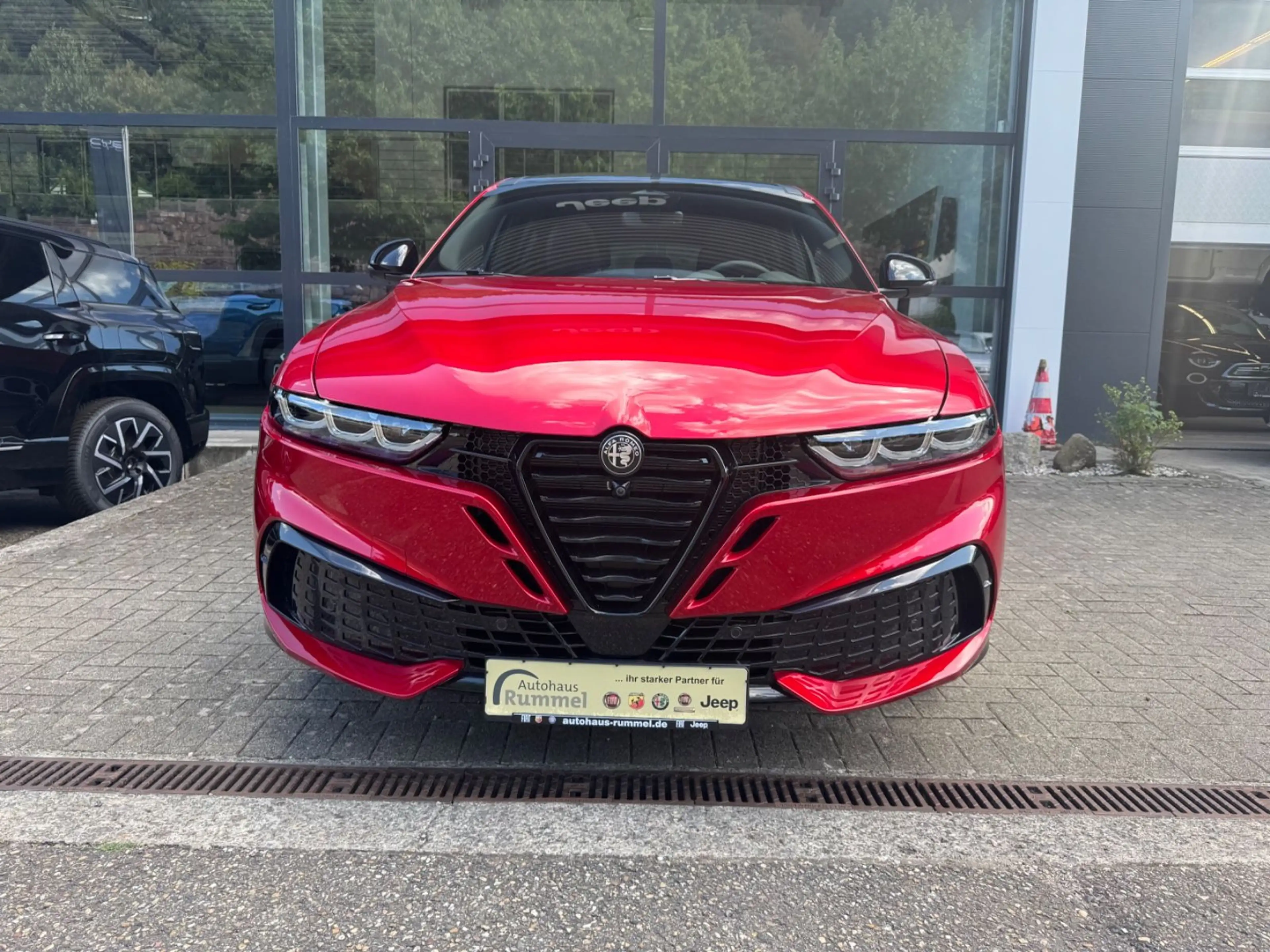 Alfa Romeo Tonale Ibrida VELOCE Ibrida 175 — photo 2