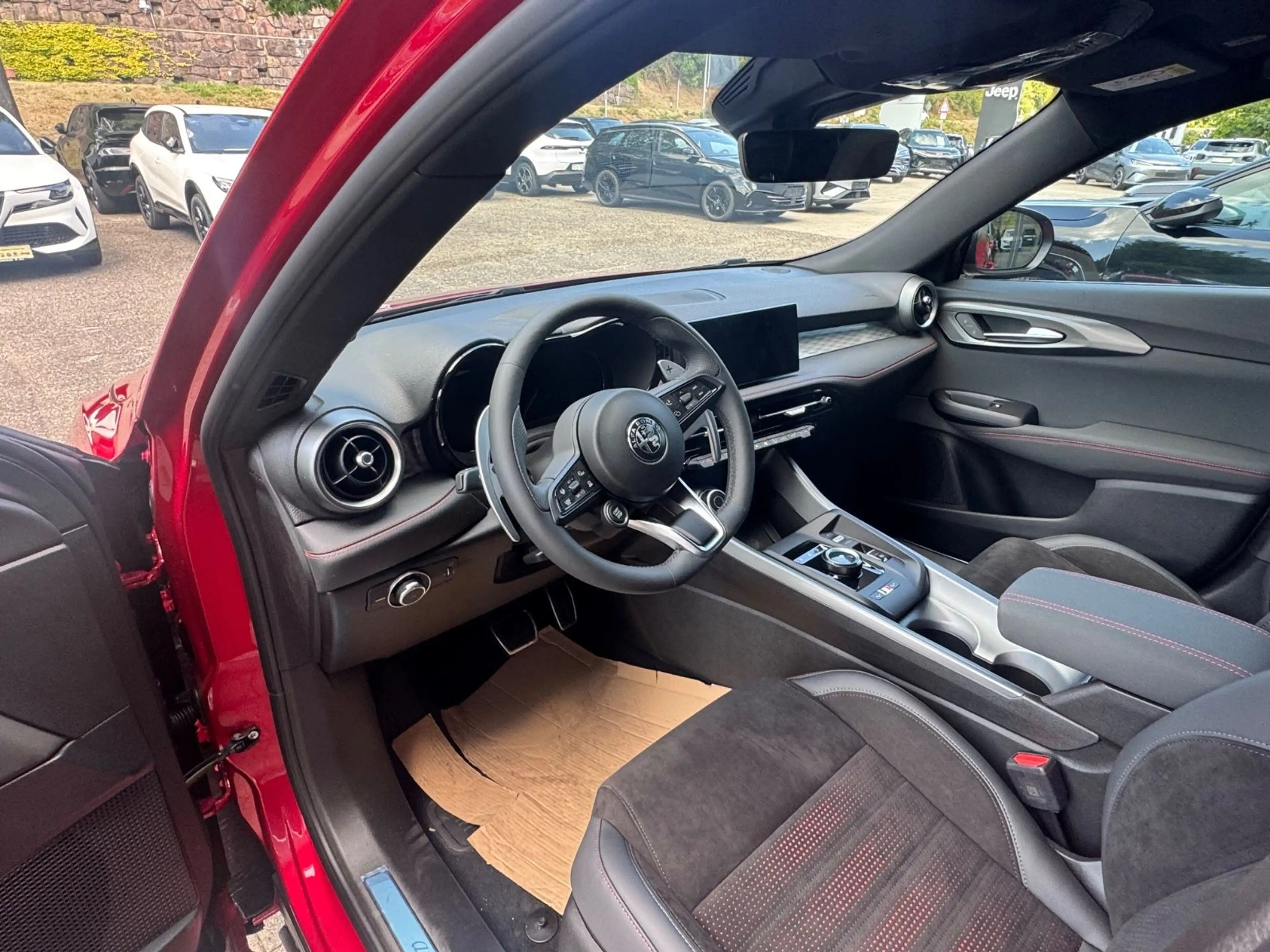 Alfa Romeo Tonale Ibrida VELOCE Ibrida 175 — photo 11