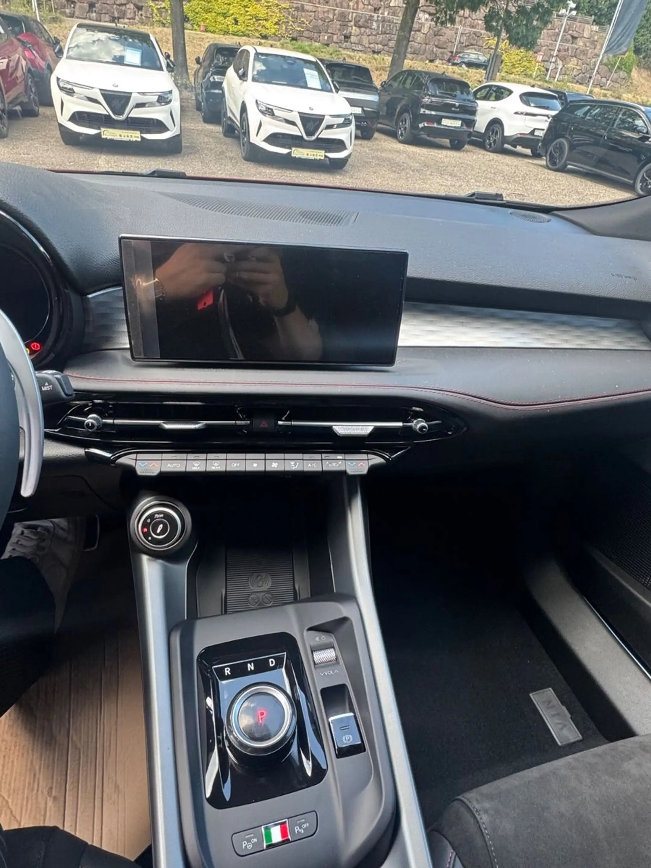 Alfa Romeo Tonale Ibrida VELOCE Ibrida 175 — photo 12