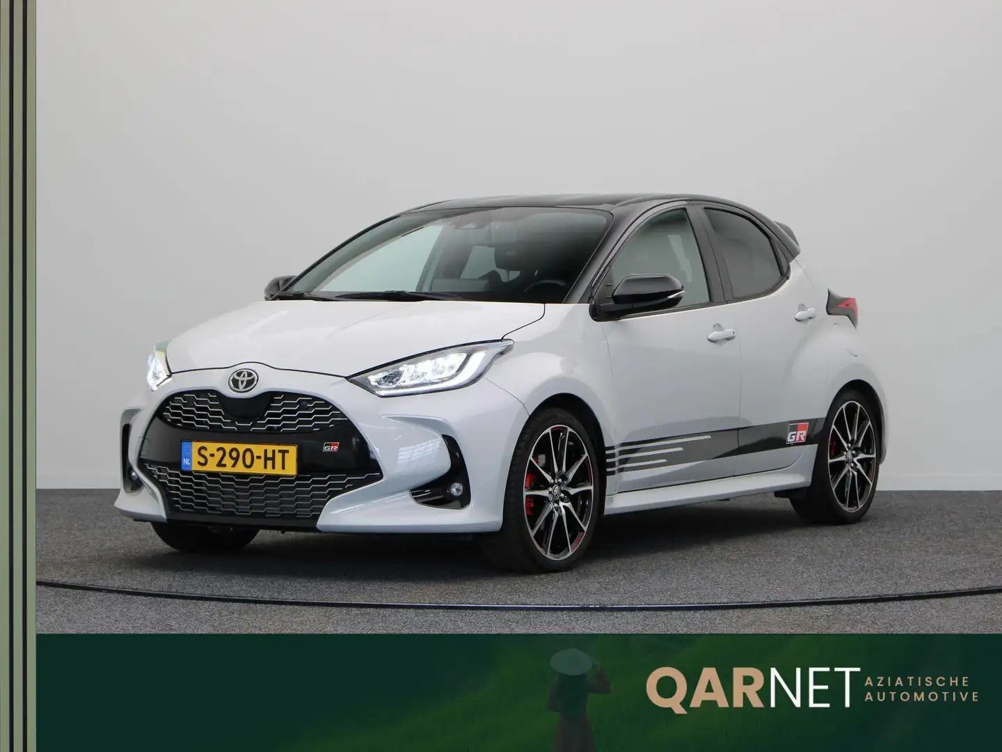 Toyota Yaris 1.5 Hybrid GR Sport | Full Led | Keyless Entry | S Grijs - 1