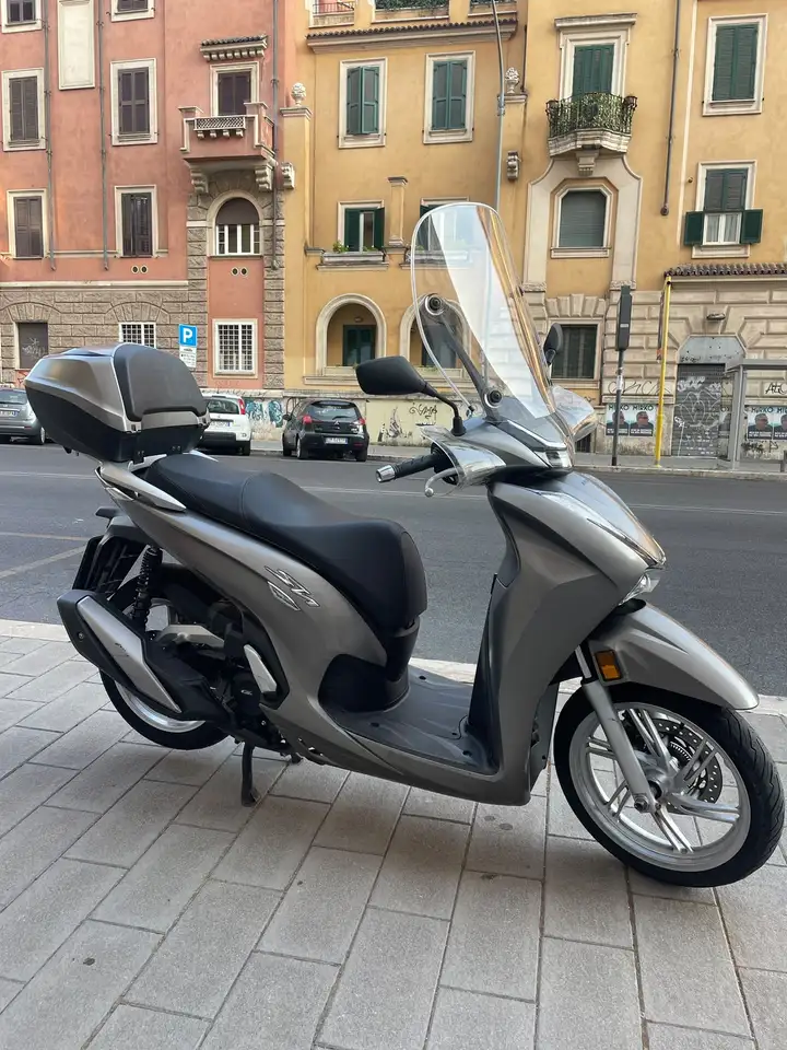 Honda SH 350i