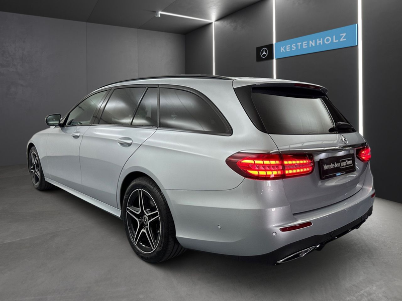Mercedes-Benz E 400 d T 4M AMG Fahrass WideScreen Distr+ LED PTS — photo 5