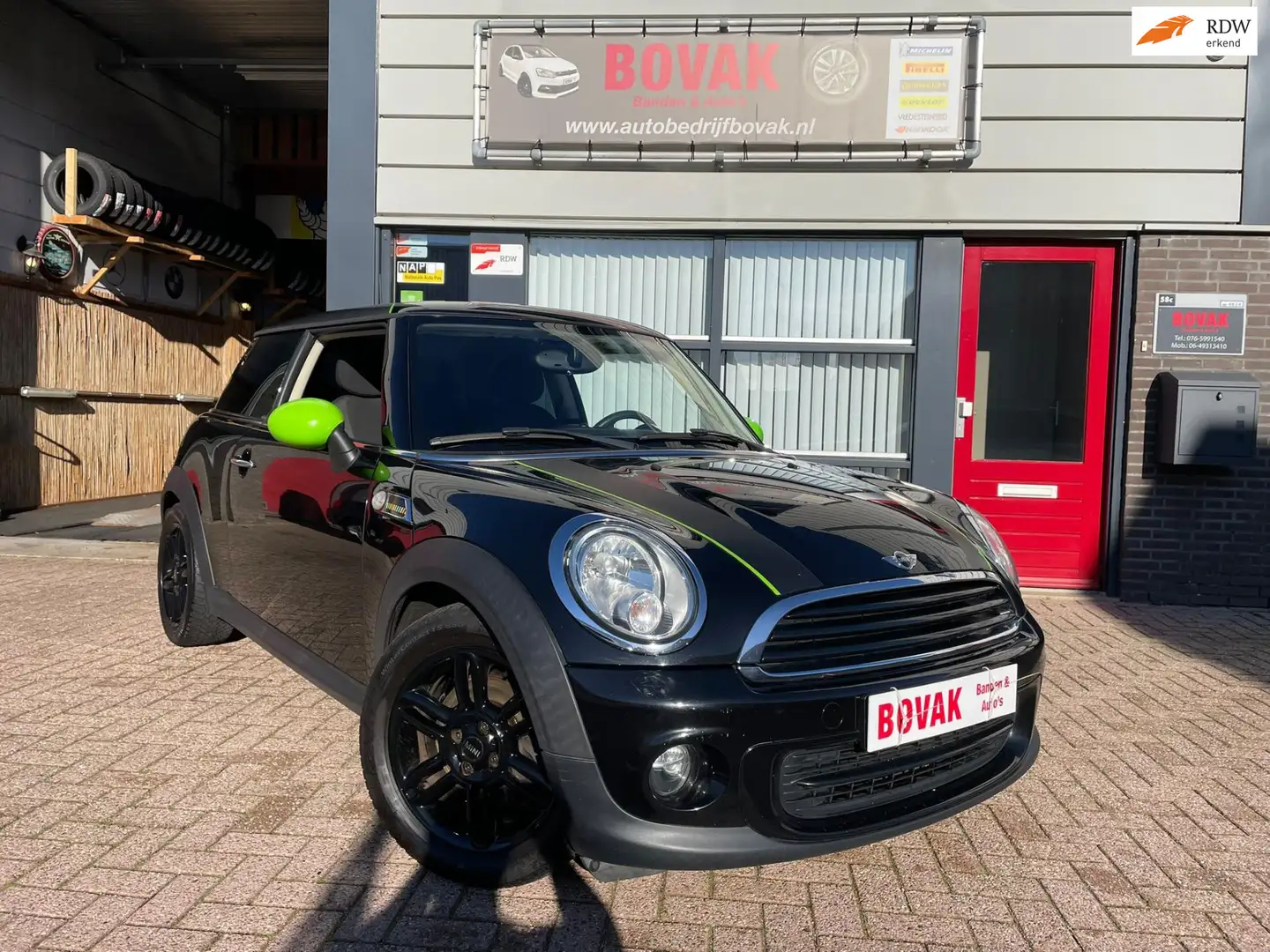MINI One 1.6 Final Edition Schwarz - 1