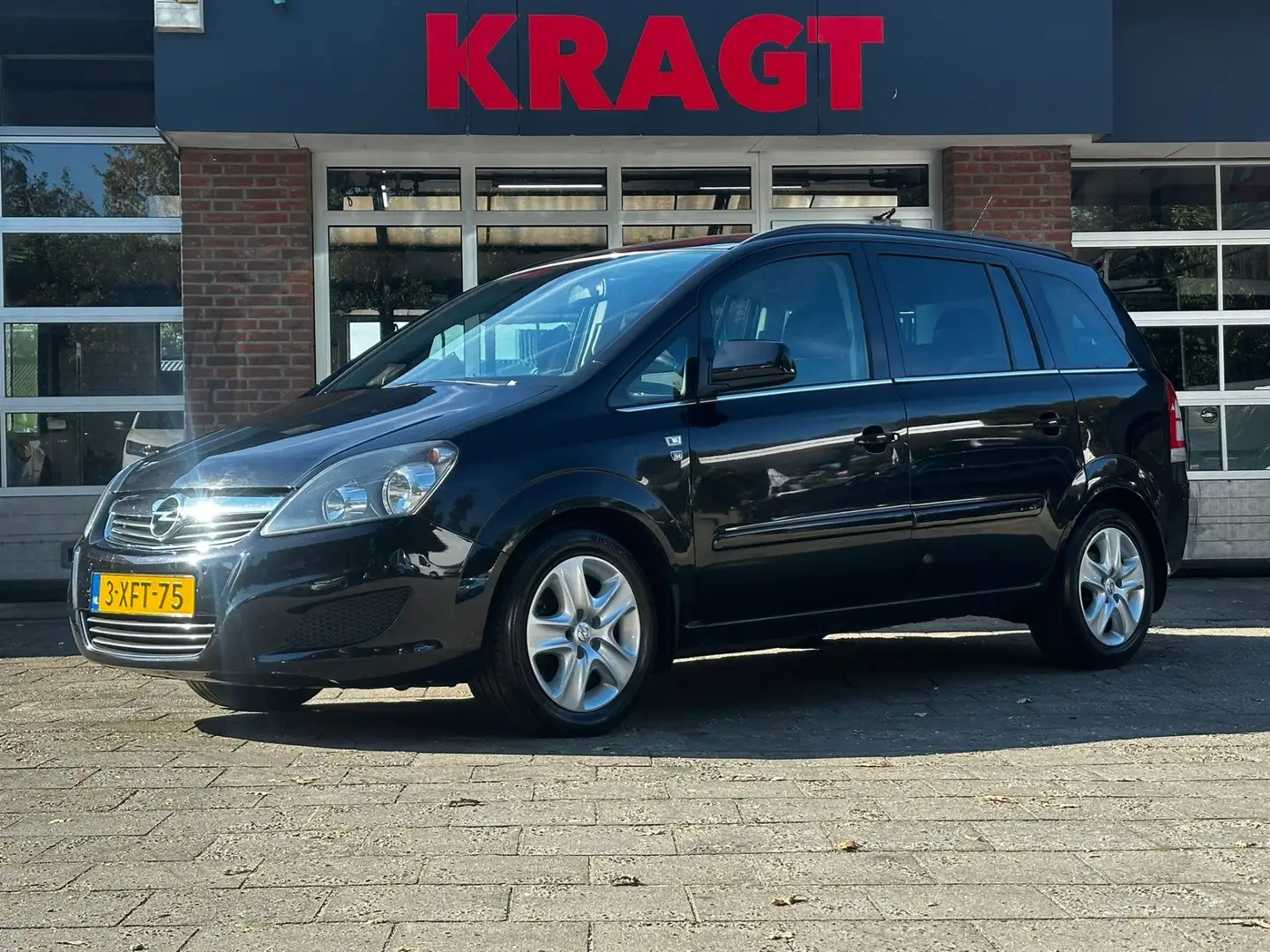 Opel Zafira Edition 1.7 CDTi 110 pk - D-Riem vv - 7 persoons - Zwart - 1