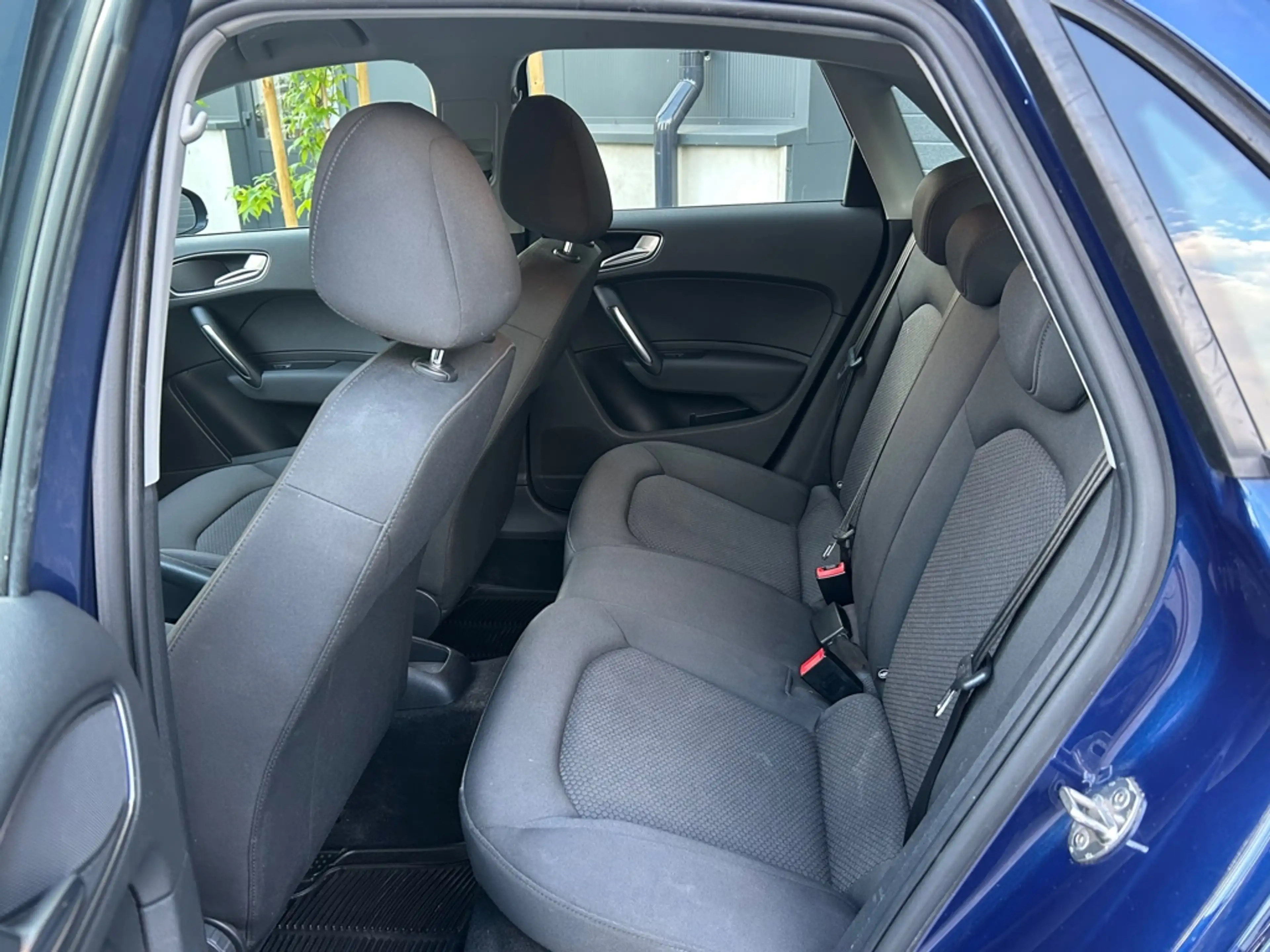 Audi A1 Sportback 1.0 TFSI Sport Pro Line S| Navigatie | P — photo 3
