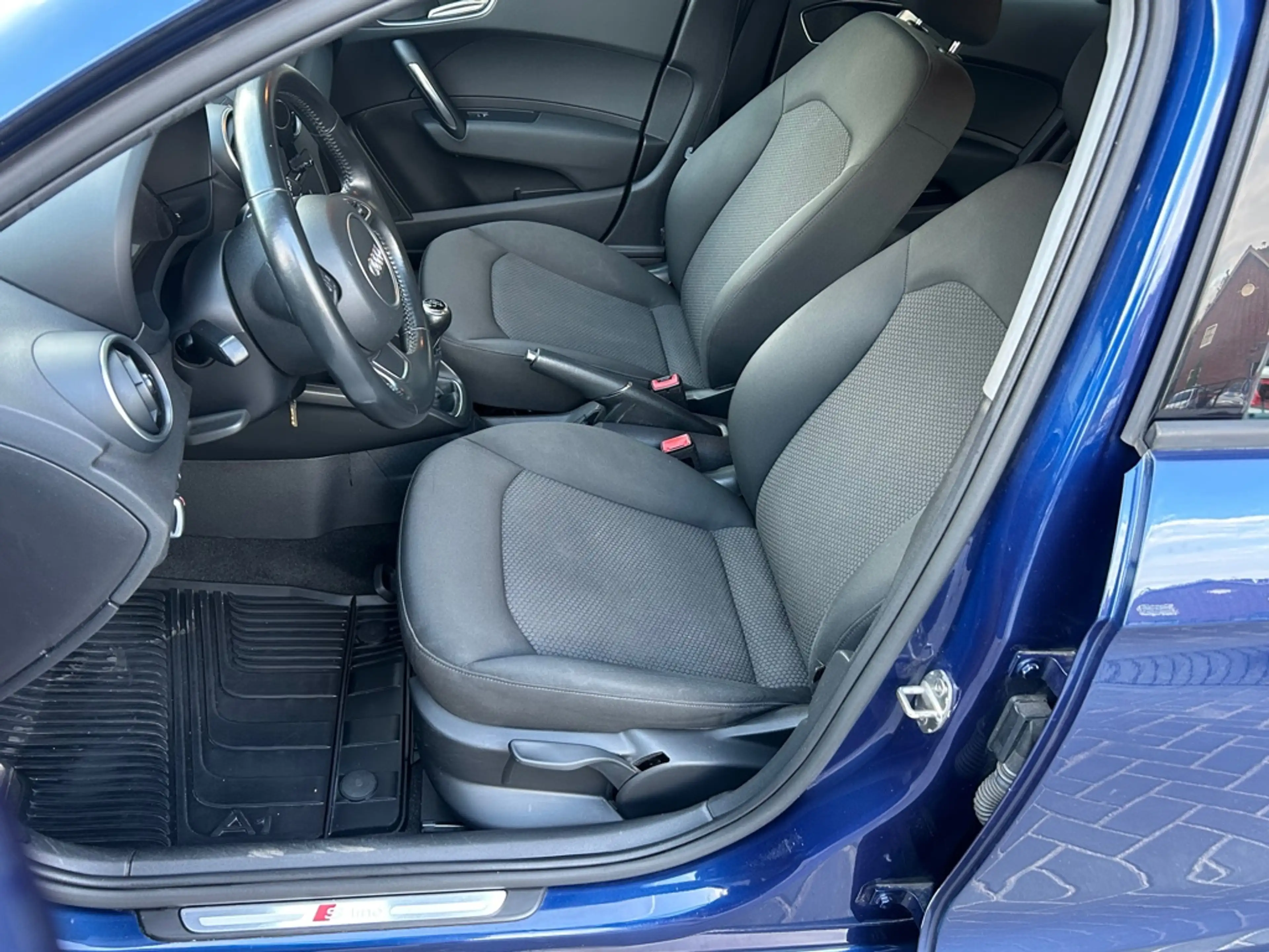 Audi A1 Sportback 1.0 TFSI Sport Pro Line S| Navigatie | P — photo 2