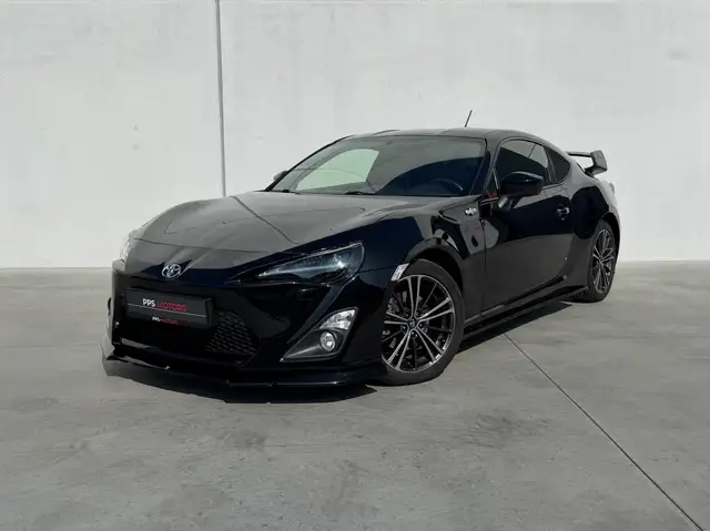 Toyota GT86 2.0i Boxer Sport | MAXTON | CARBON FORGED STUUR