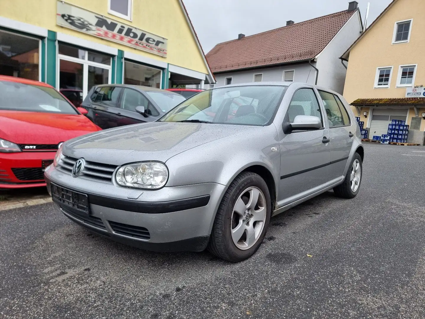 Volkswagen Golf 1.6 FSI Special CLIMATR.+SITZHZ.+8-FACH Gri - 1