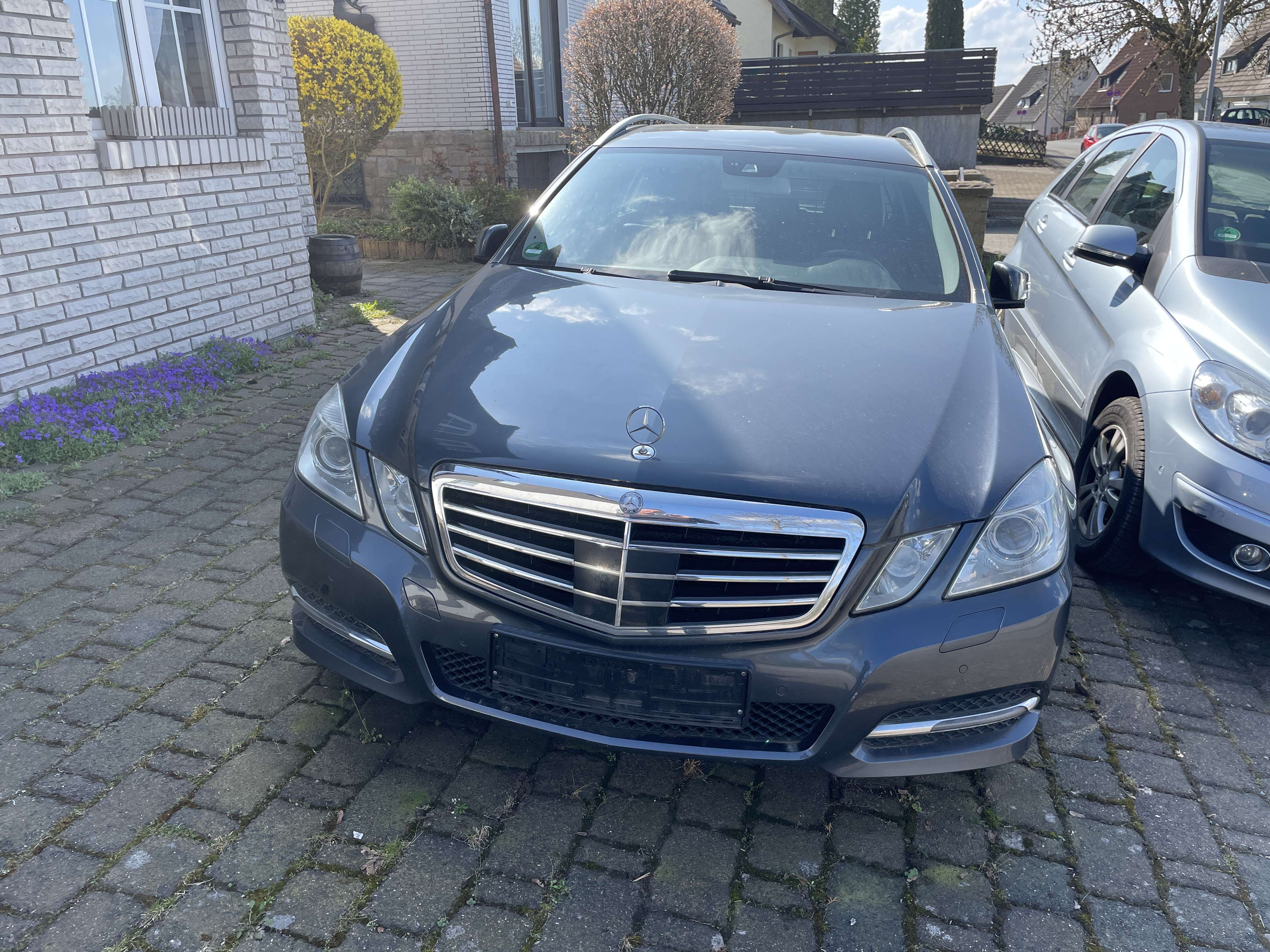 Second hand Mercedes Benz E-Class 