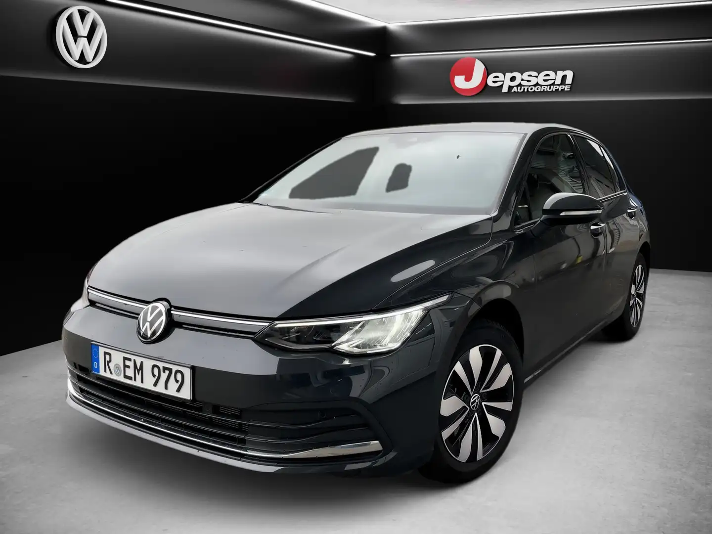 Volkswagen Golf MOVE eTSI DSG LED SHZ PDC KlimaA SpurH DAB Grau - 2