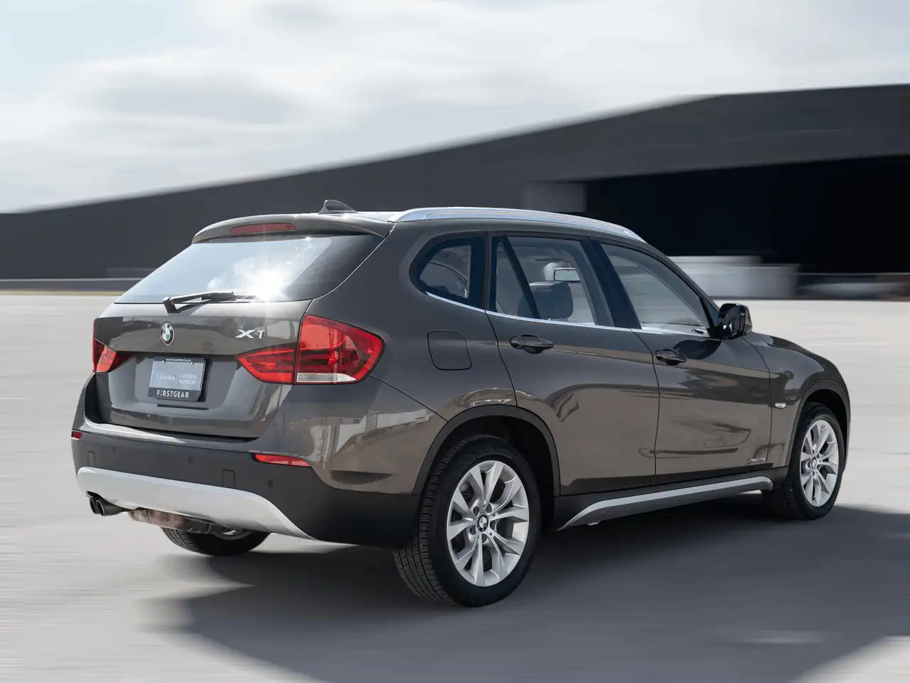 BMW X1 снимка BMW X1