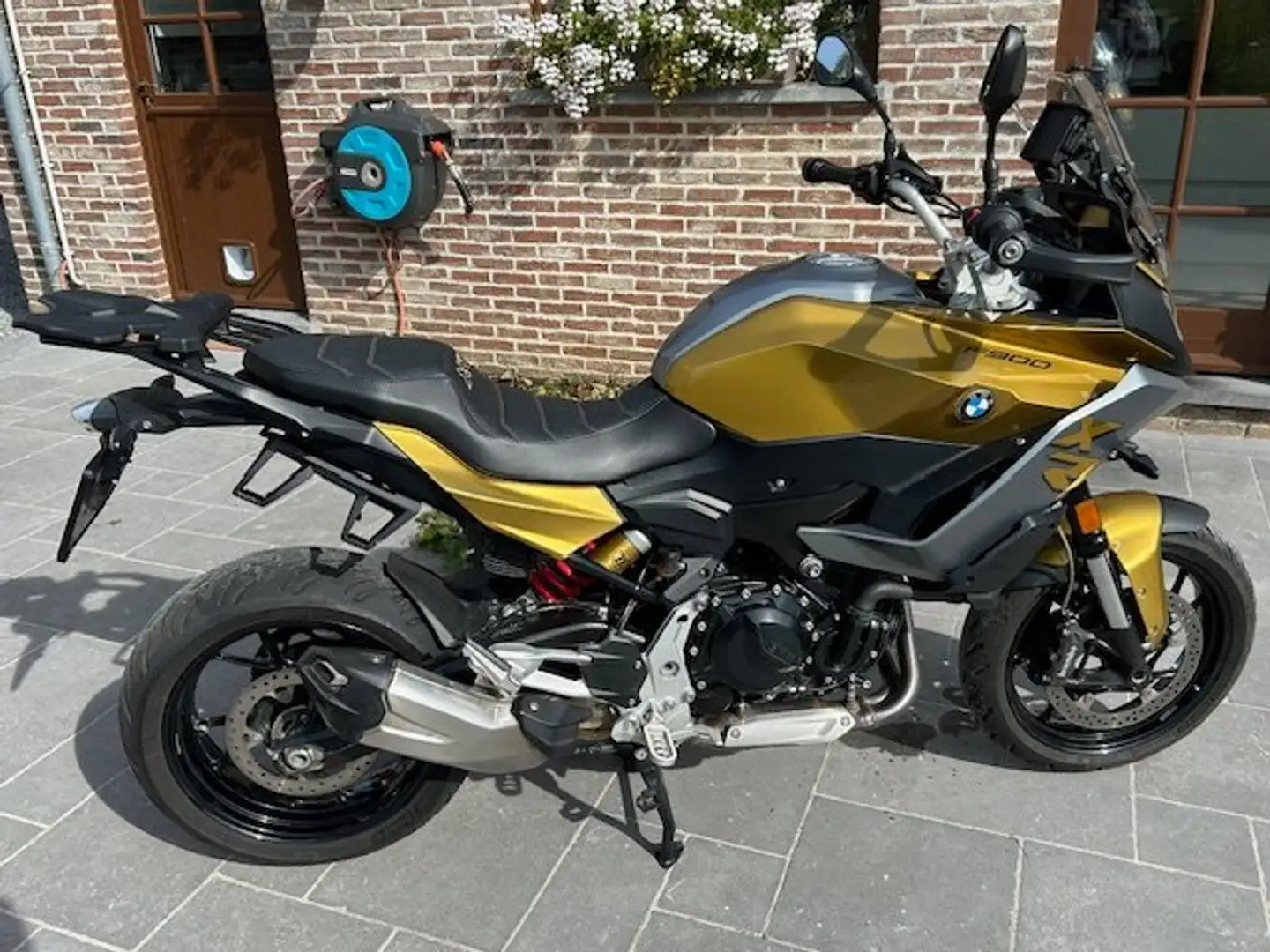 BMW F 900 XR Goud - 1