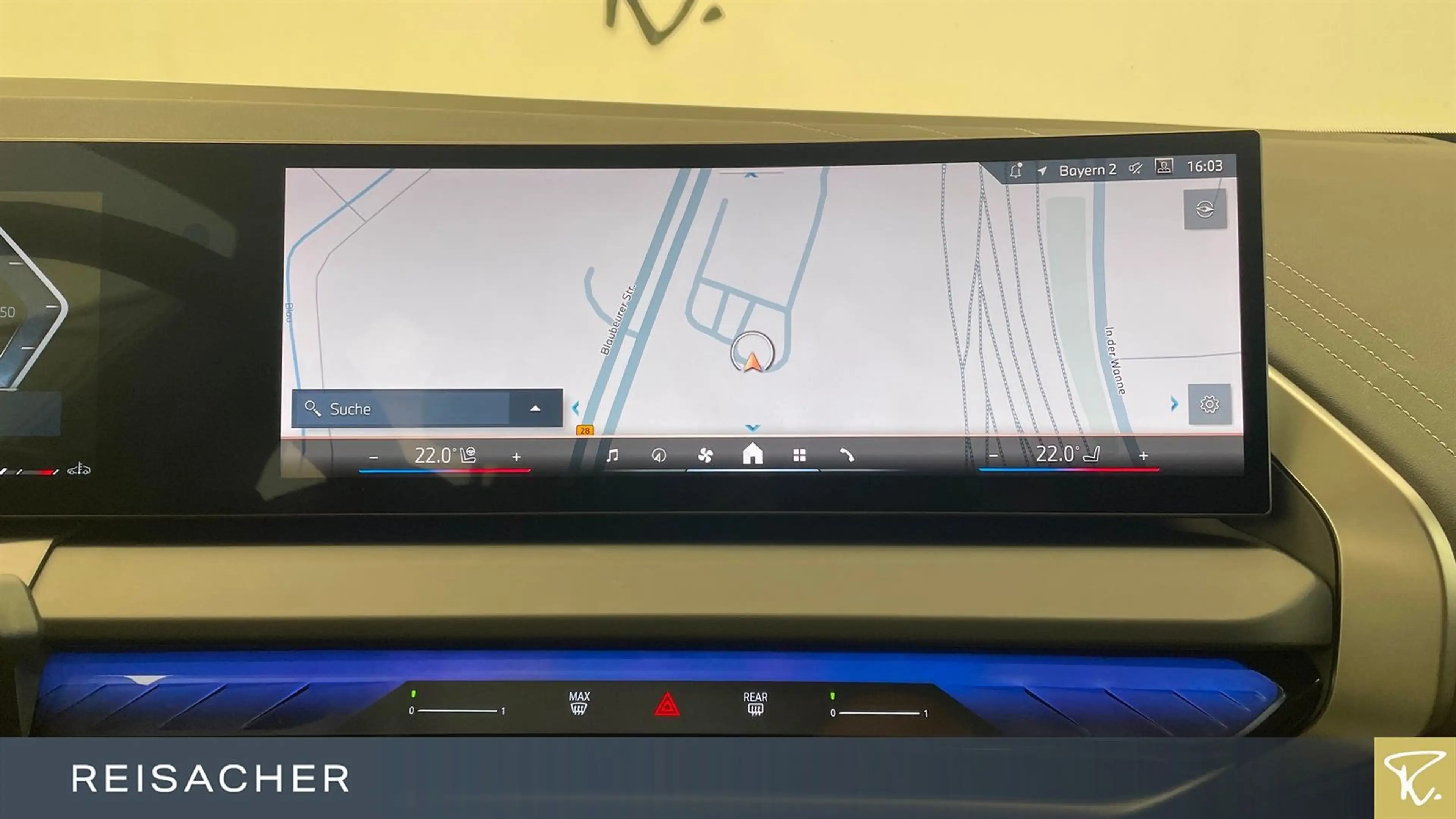 BMW X3 xDrive 20d M-Pro AHK LCPro ACC 360° HUD 19"LM — photo 12