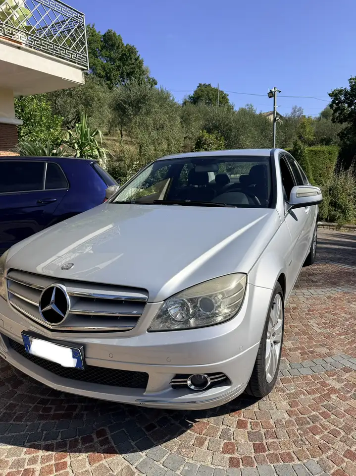 Mercedes-Benz C 220