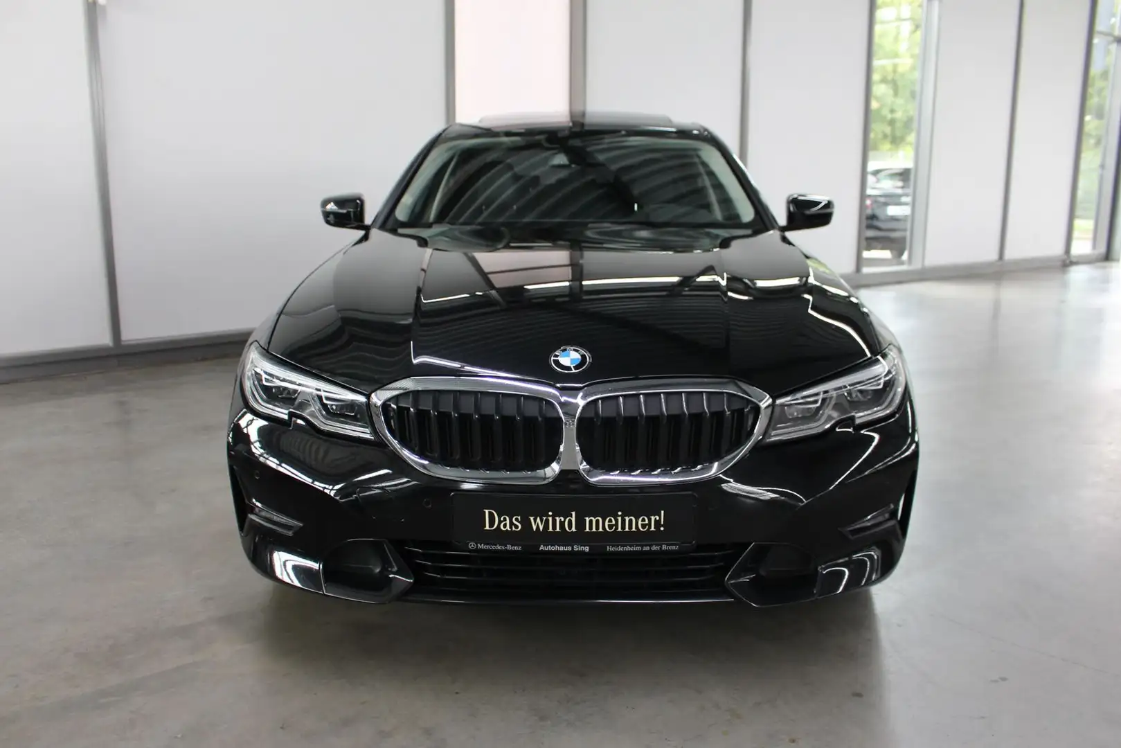 BMW 320 d Sport Line Business-Paket Professional SHD Zwart - 2