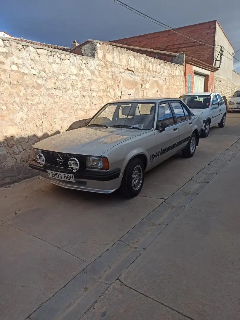 Opel Ascona ascona b - 2