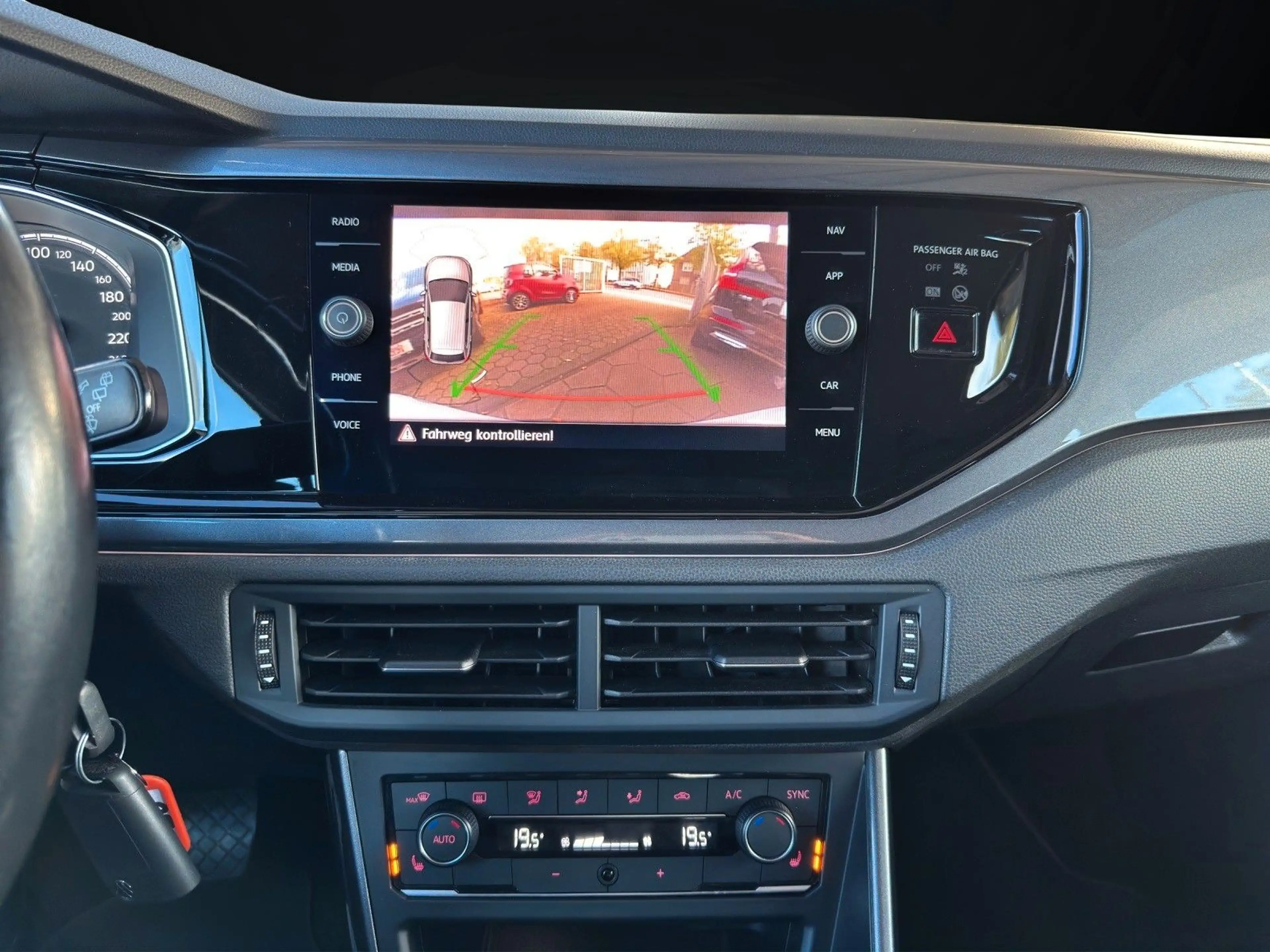 Volkswagen Polo VI 1,6 TDI HIGHLINE NAVI-KAMERA-LED-ACC-AHK — photo 11