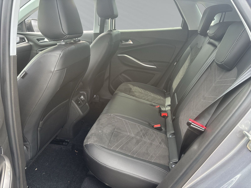 Opel Grandland ELEGANCE 1.2 KLIMA+PDC+KAMERA+SHZ+AT8+ — photo 11