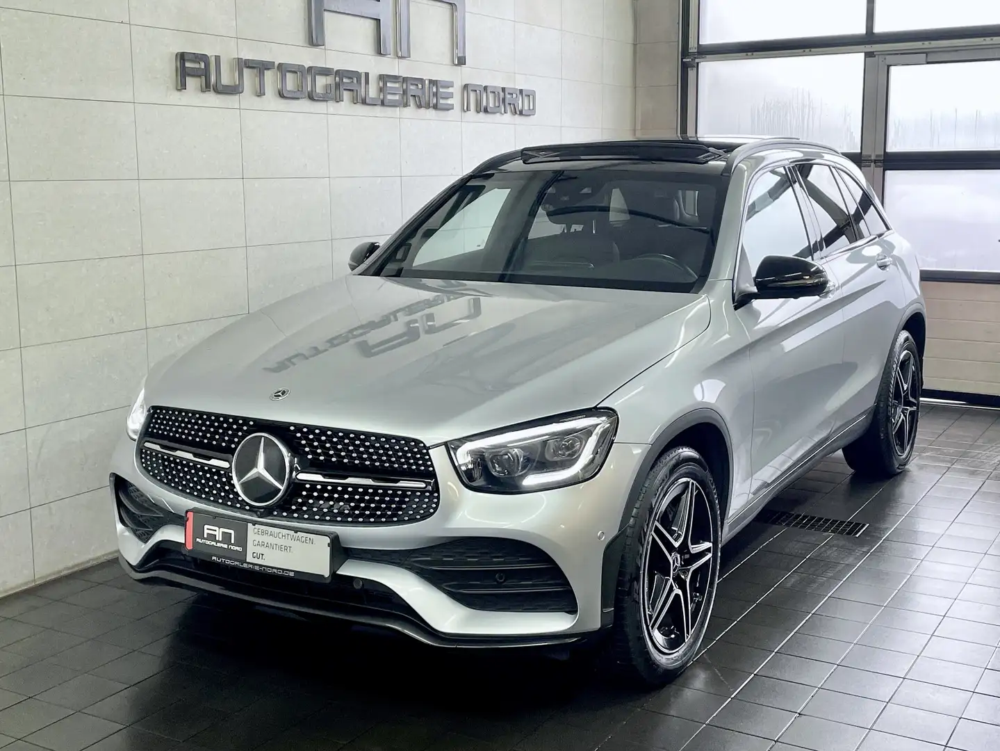 Mercedes-Benz GLC 400 d 4Matic AMG Line+Pano+360°K+Distronic Silber - 2