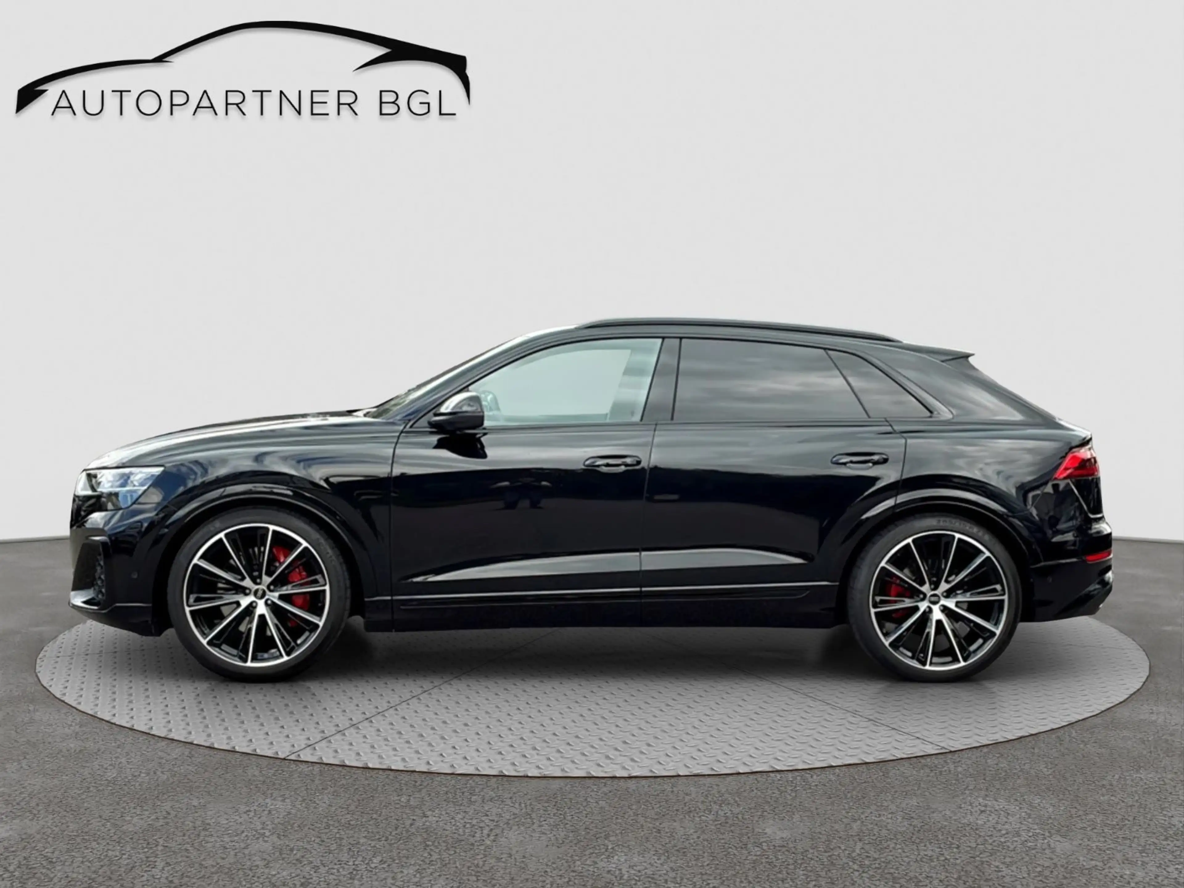 Audi SQ8 4.0 TFSI quattro Facelift — photo 3