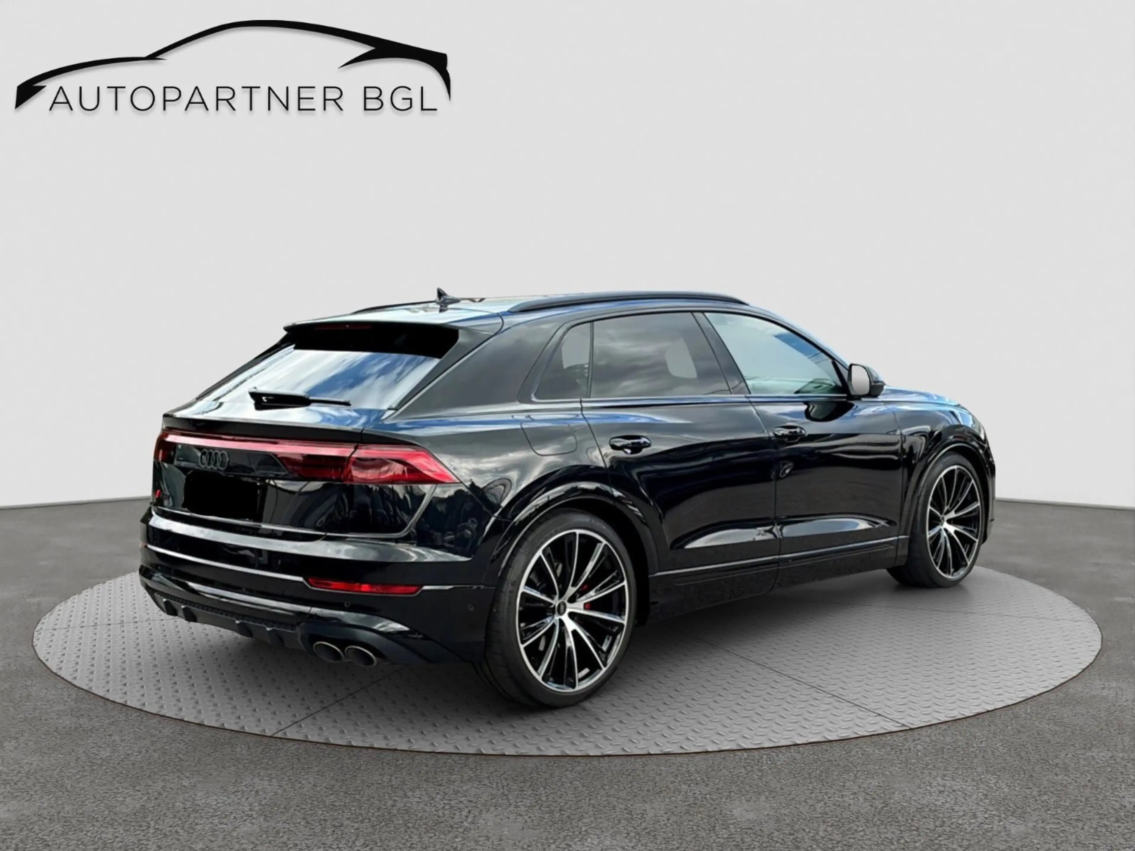 Audi SQ8 4.0 TFSI quattro Facelift — photo 2