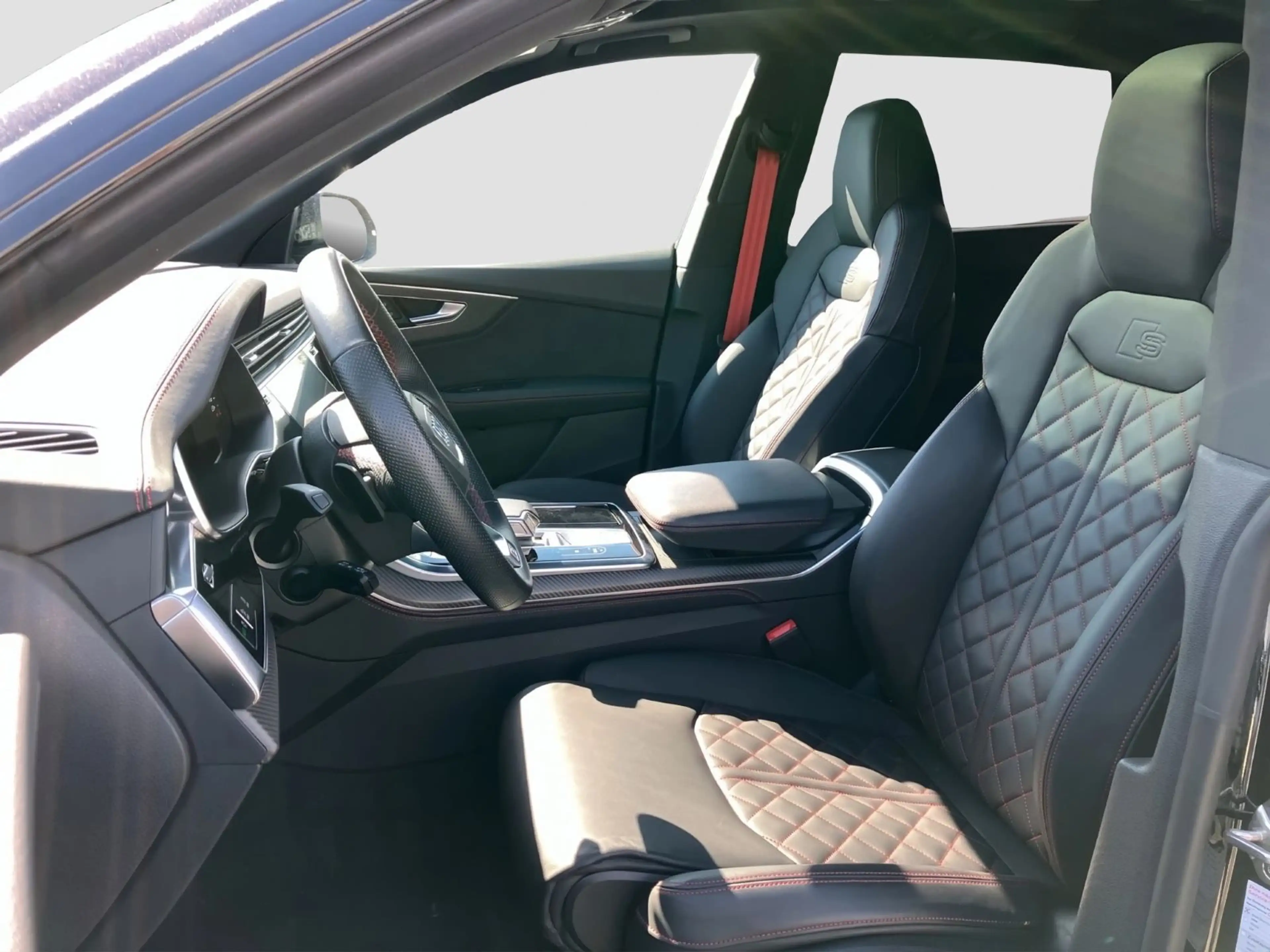 Audi SQ8 4.0 TFSI quattro Facelift — photo 4