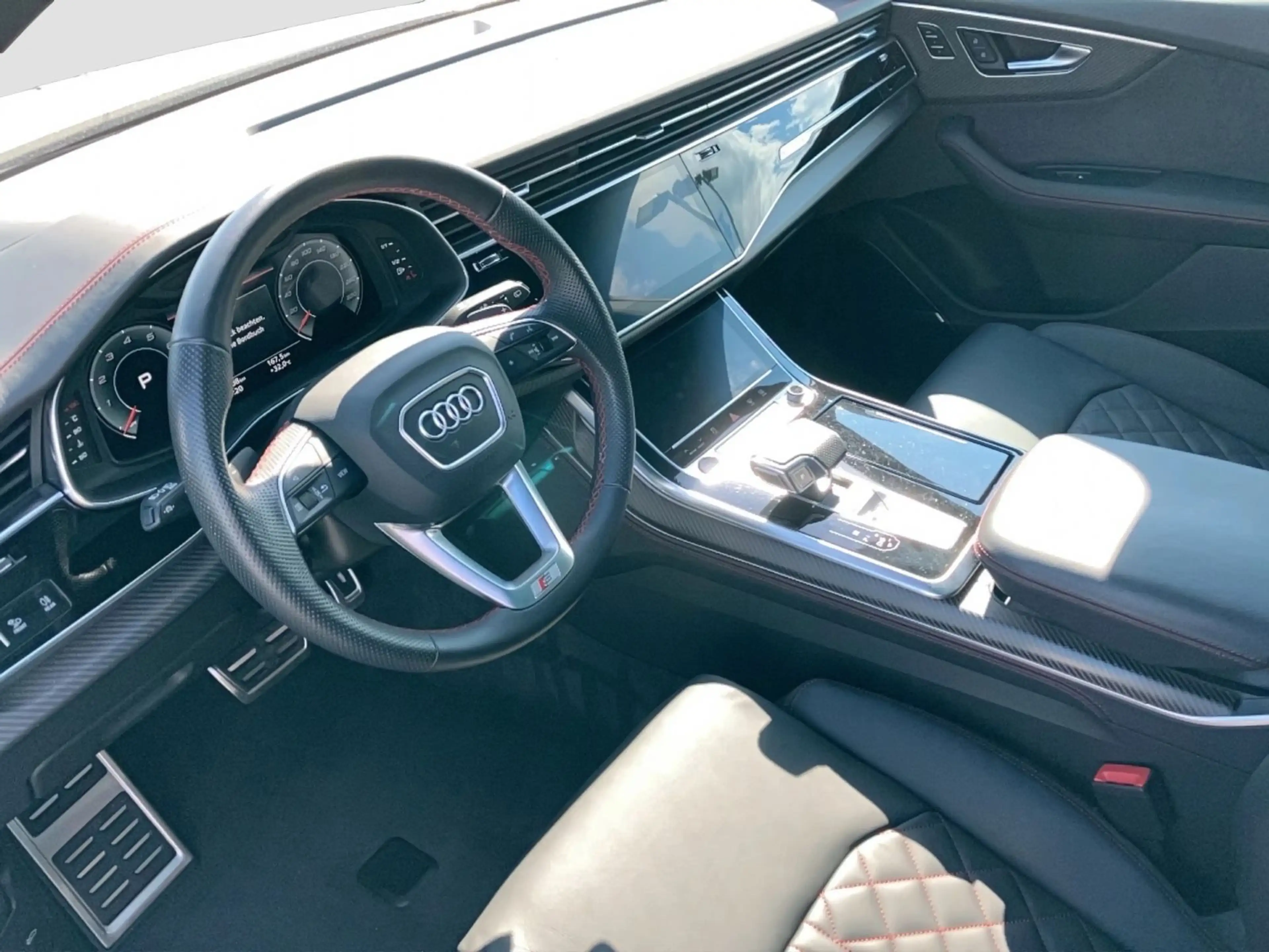 Audi SQ8 4.0 TFSI quattro Facelift — photo 6