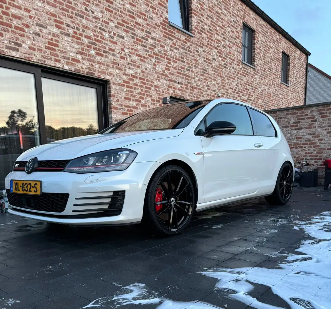 Volkswagen Golf 2.0 TSI GTI Perf.  Stage 2 (333pk) Miltecc uitlaat Wit - 1